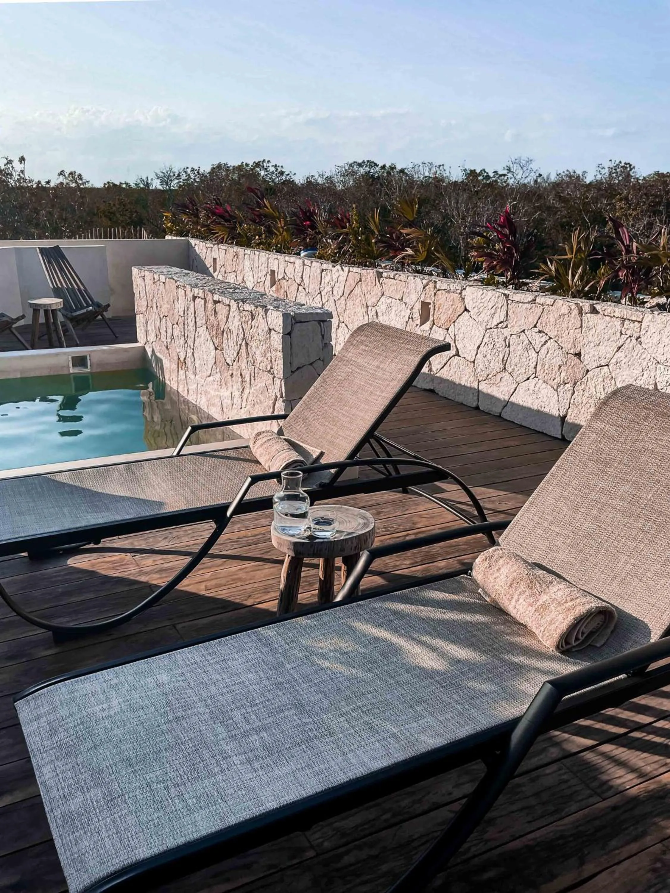 Patio in Vida Boho Apart 16 with special fee to access Hotel Bardo