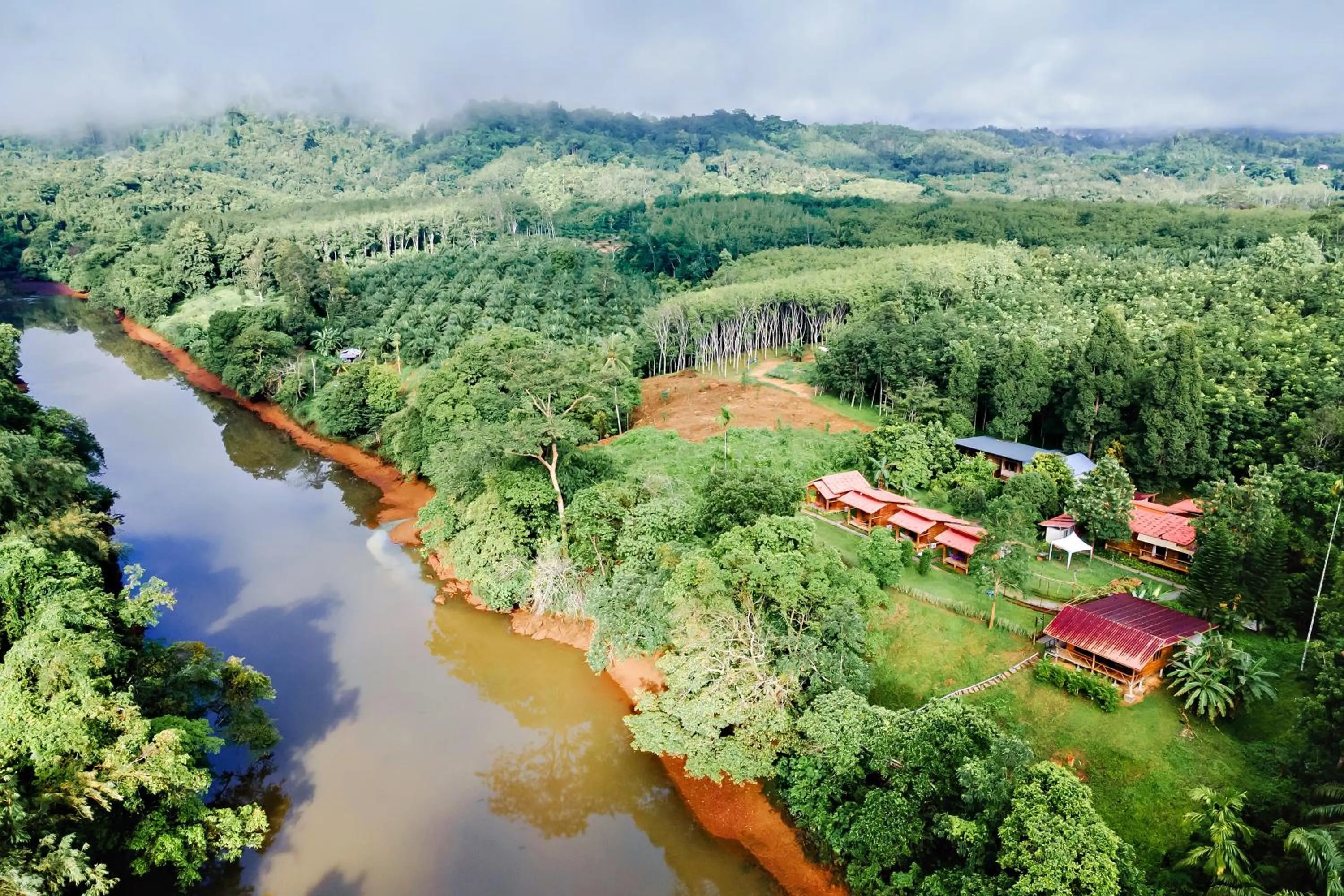 Area and facilities in Bansuanphutarn