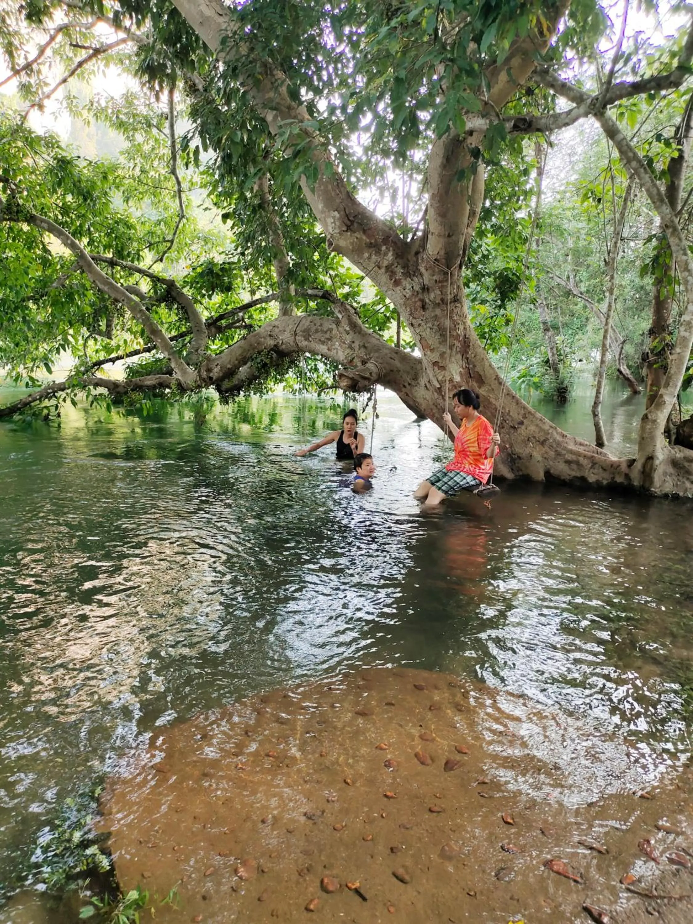 Inner courtyard view in Bansuanphutarn
