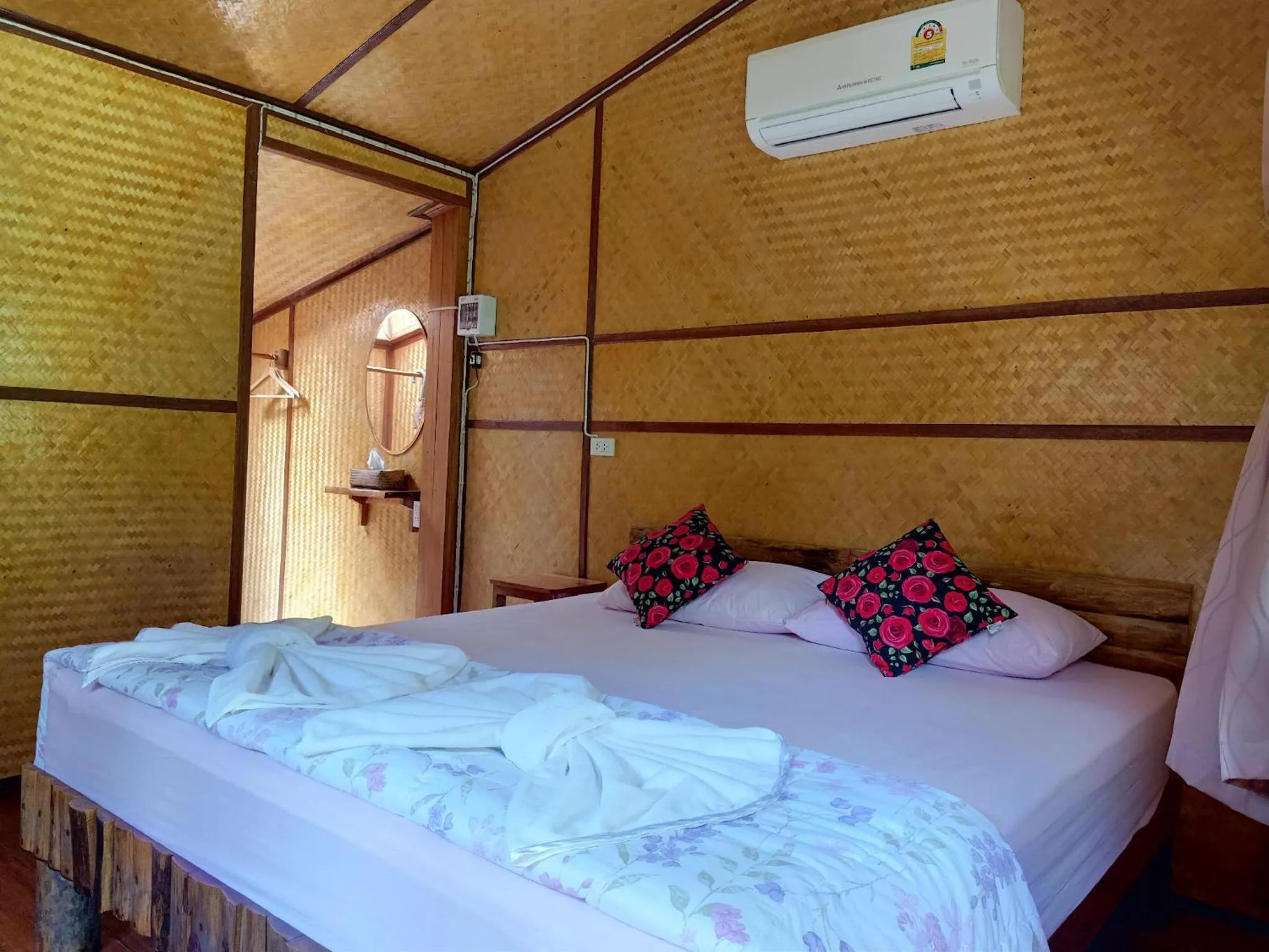 Bed in Bansuanphutarn