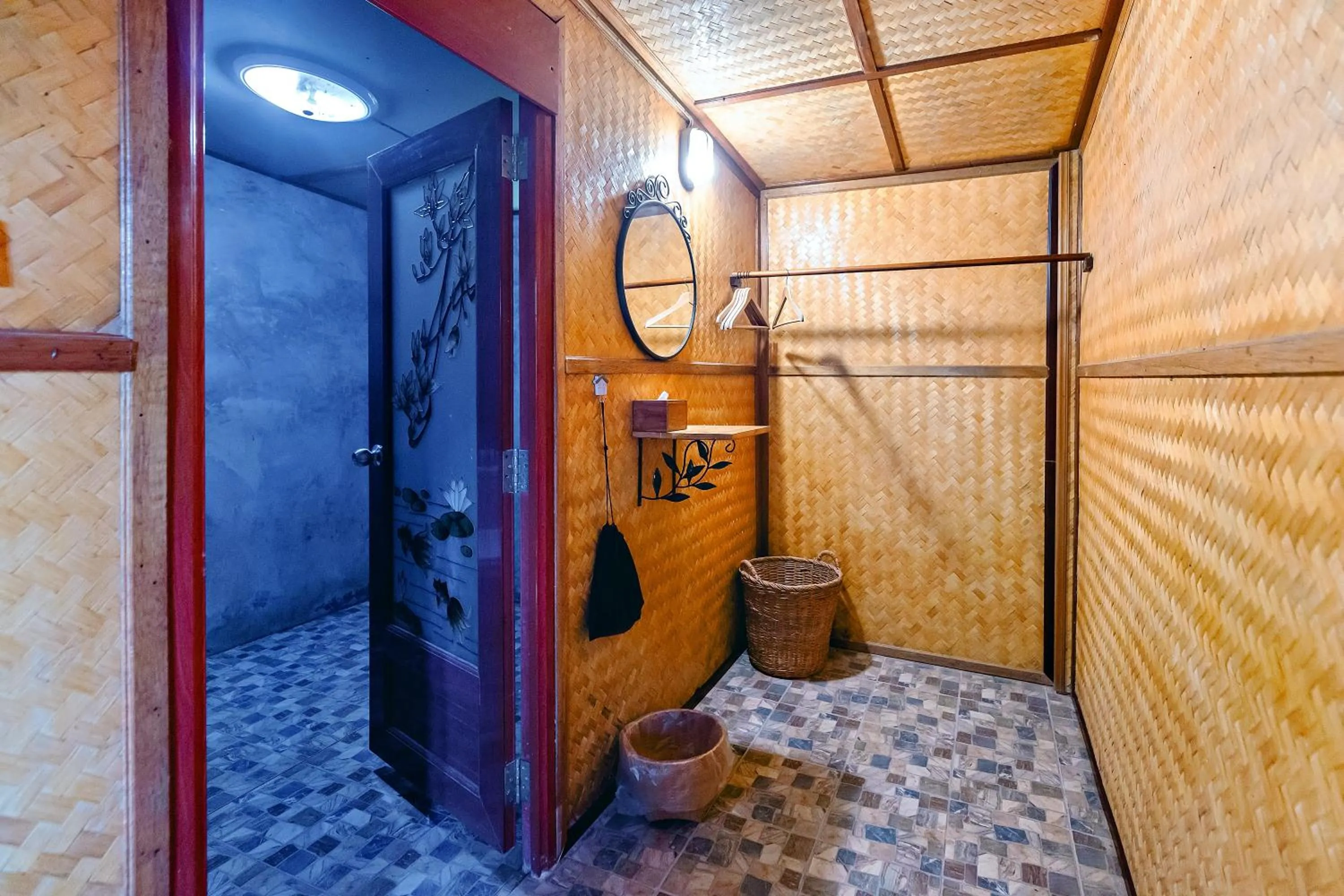 Area and facilities in Bansuanphutarn