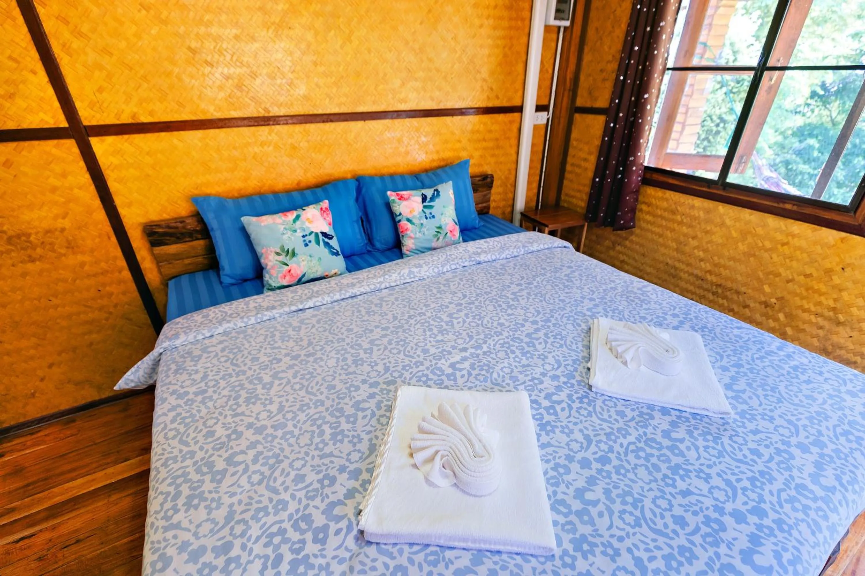 Bed in Bansuanphutarn