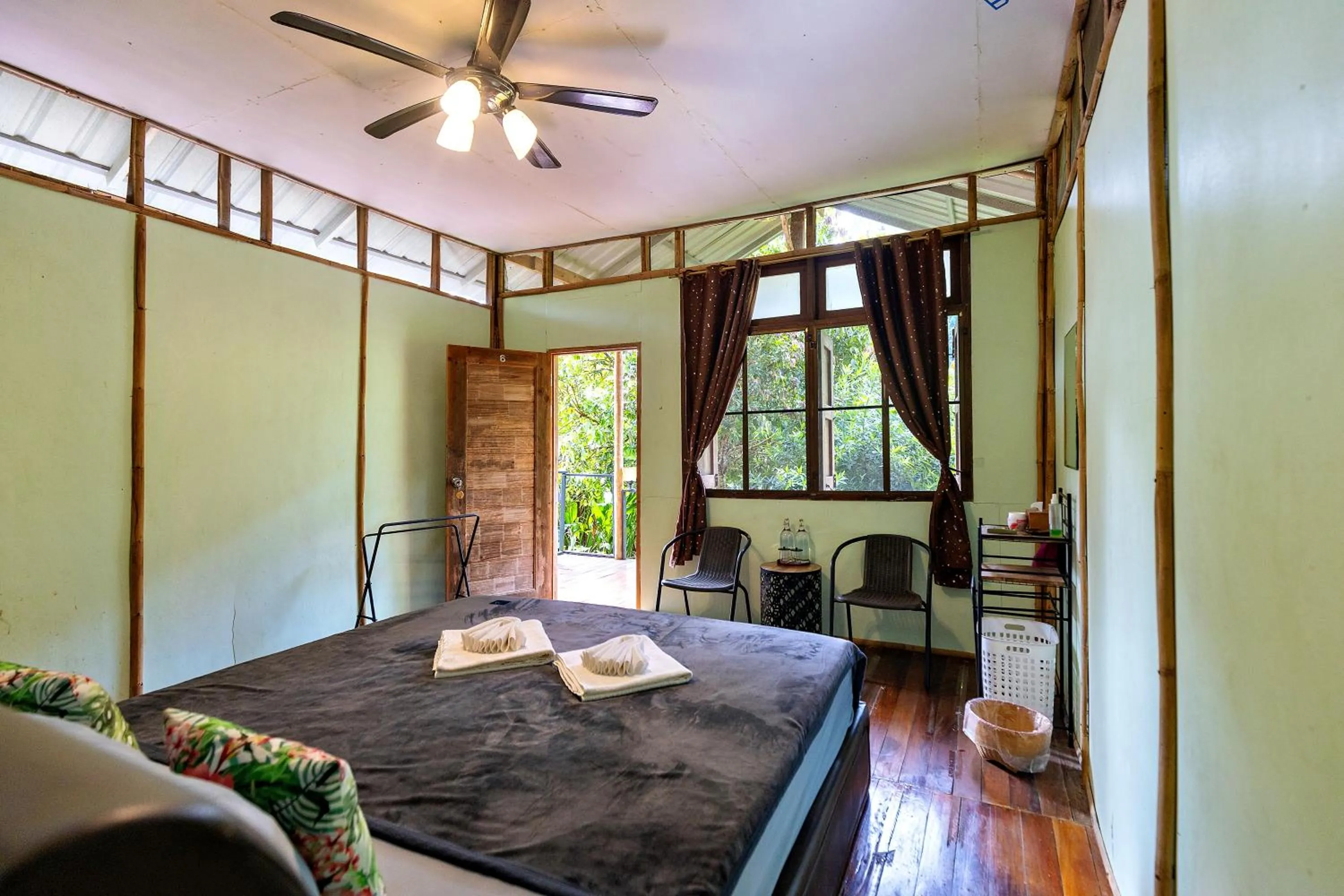 Bed in Bansuanphutarn