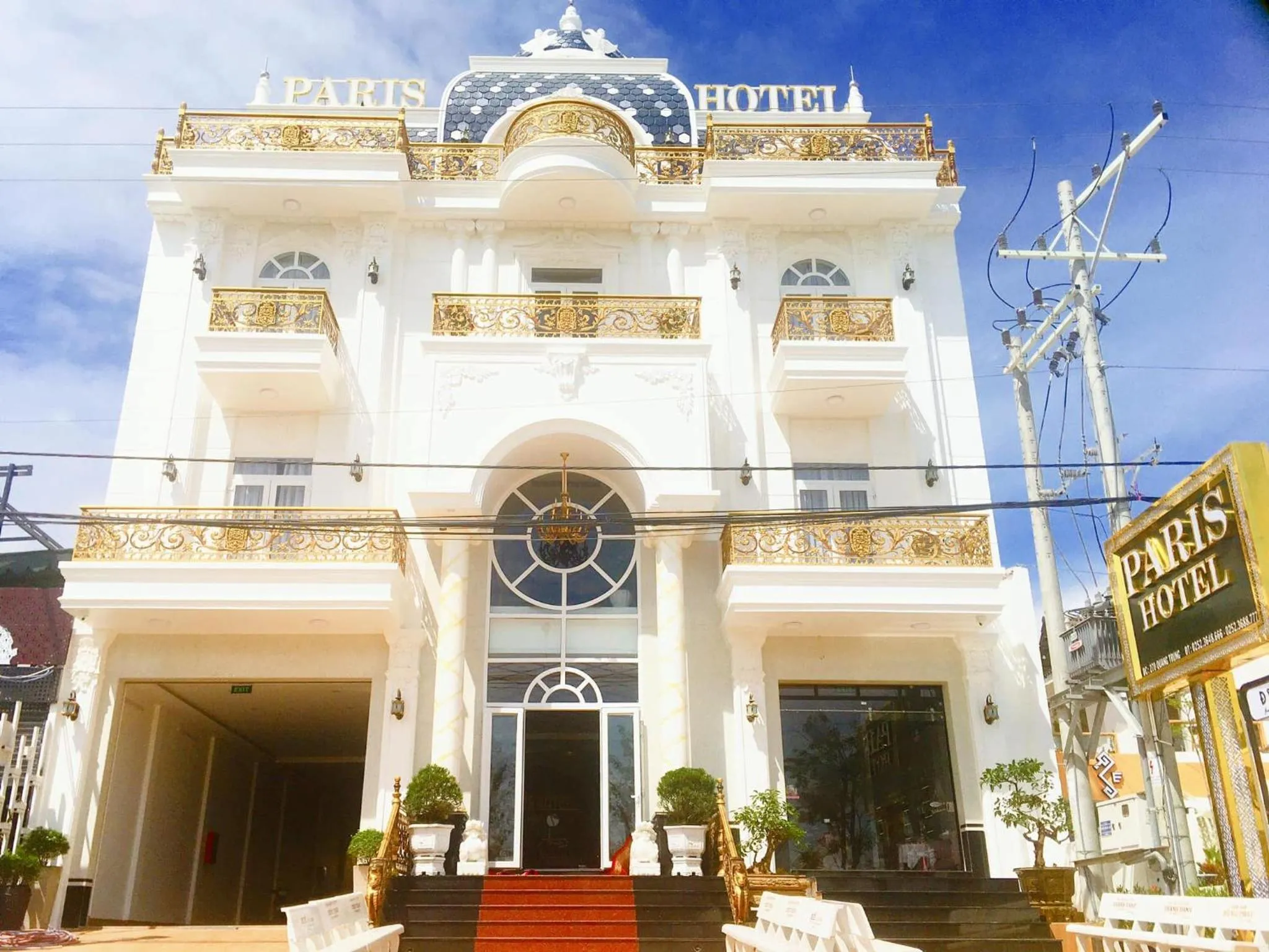 Property building in Paris Hotel Bình Thuận