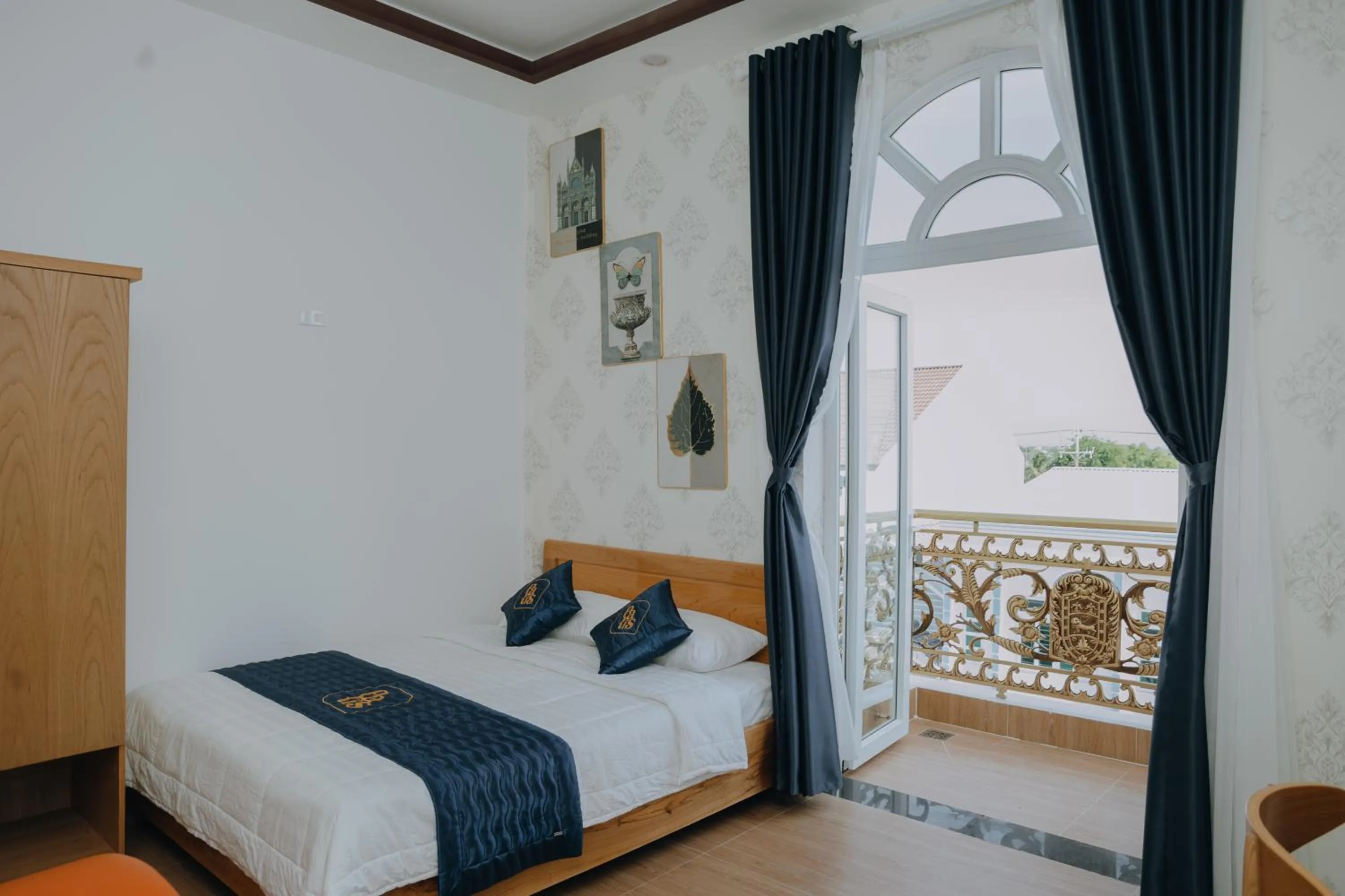 Bedroom, Bed in Paris Hotel Bình Thuận