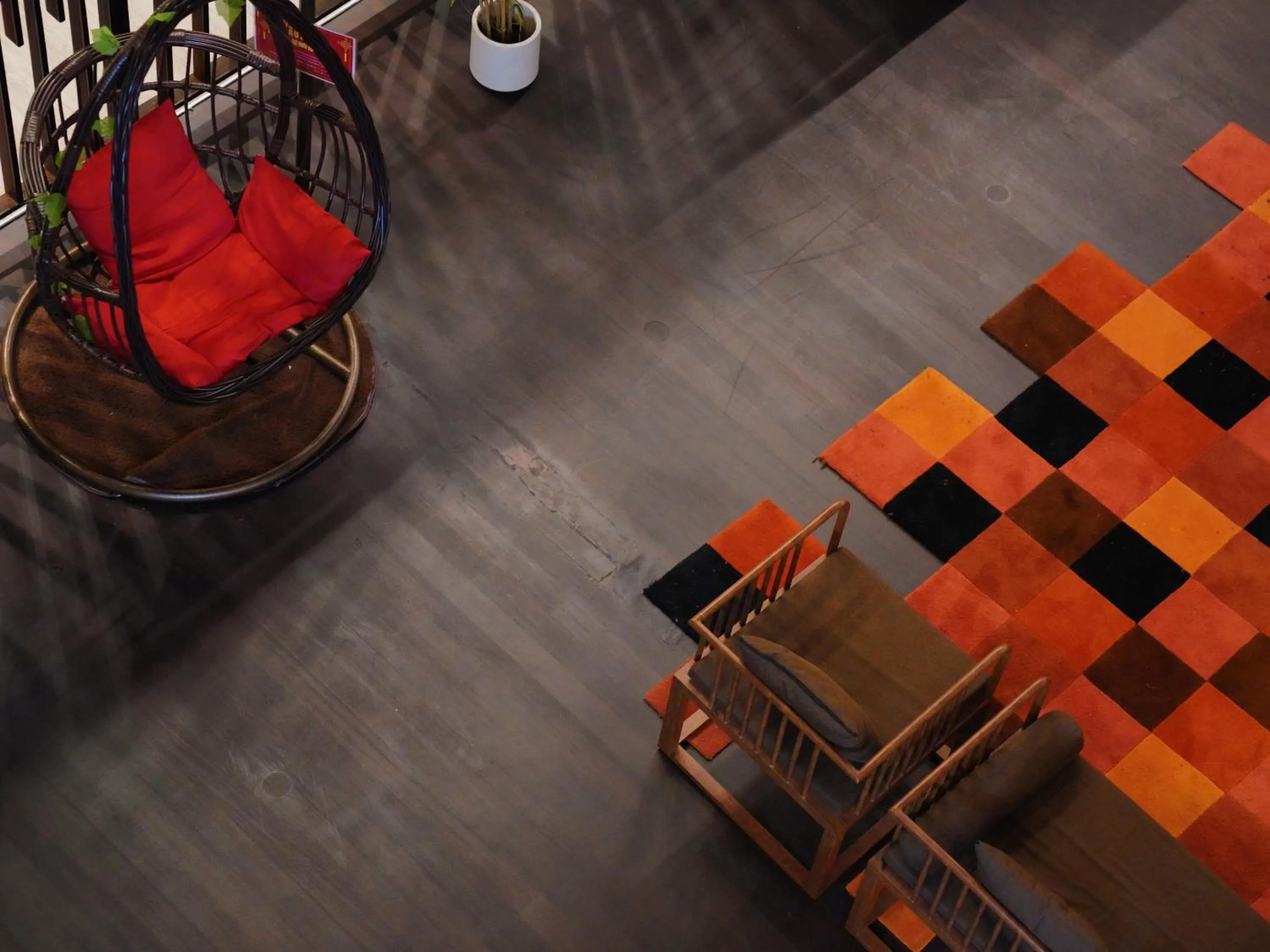 Property building in Hotel Calmo Chinatown