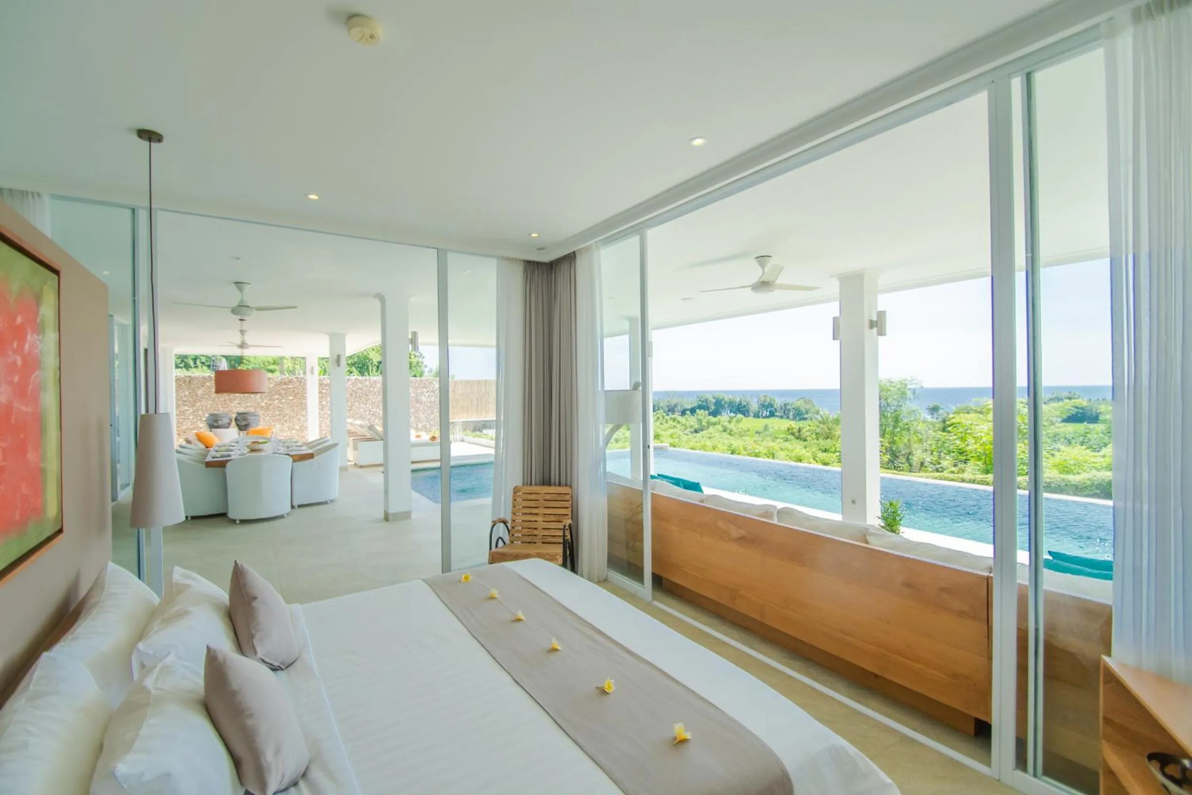Bed in Deep Blue Villa Bali