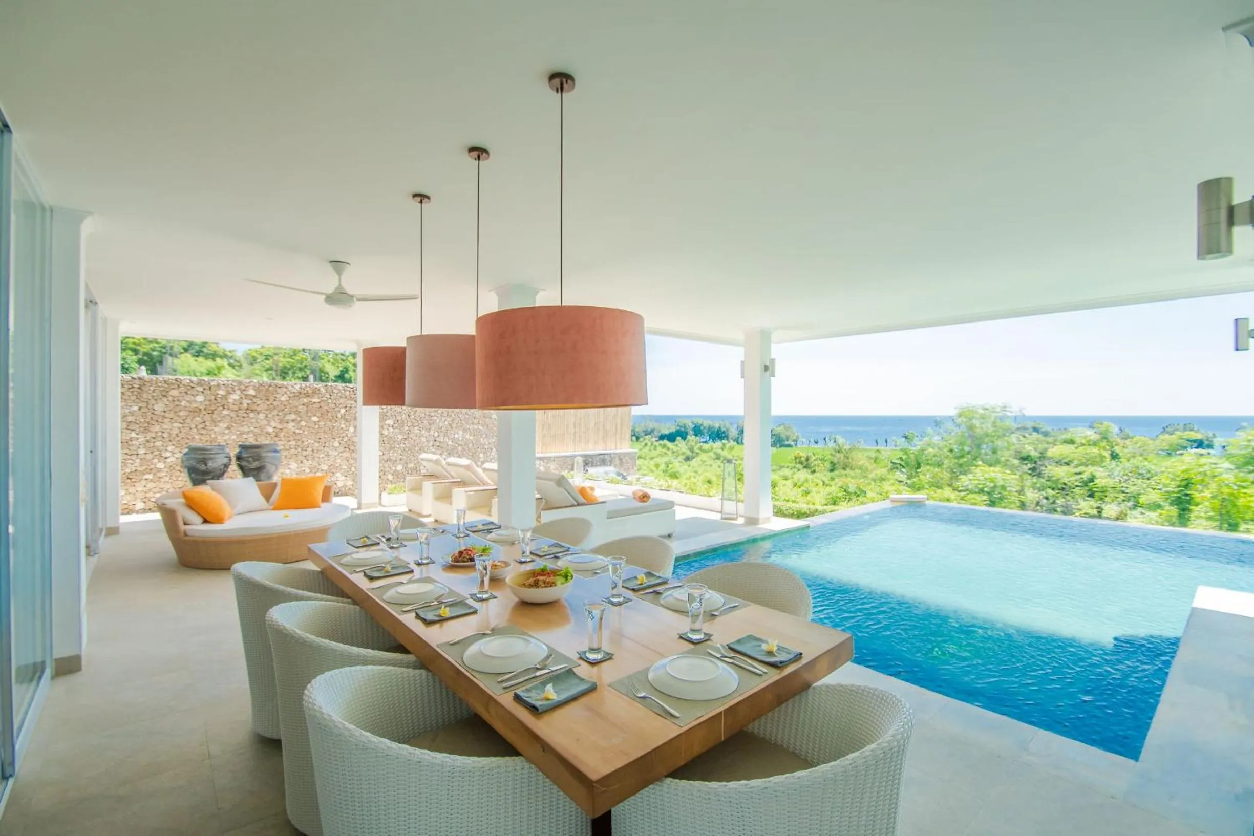 Dining area in Deep Blue Villa Bali