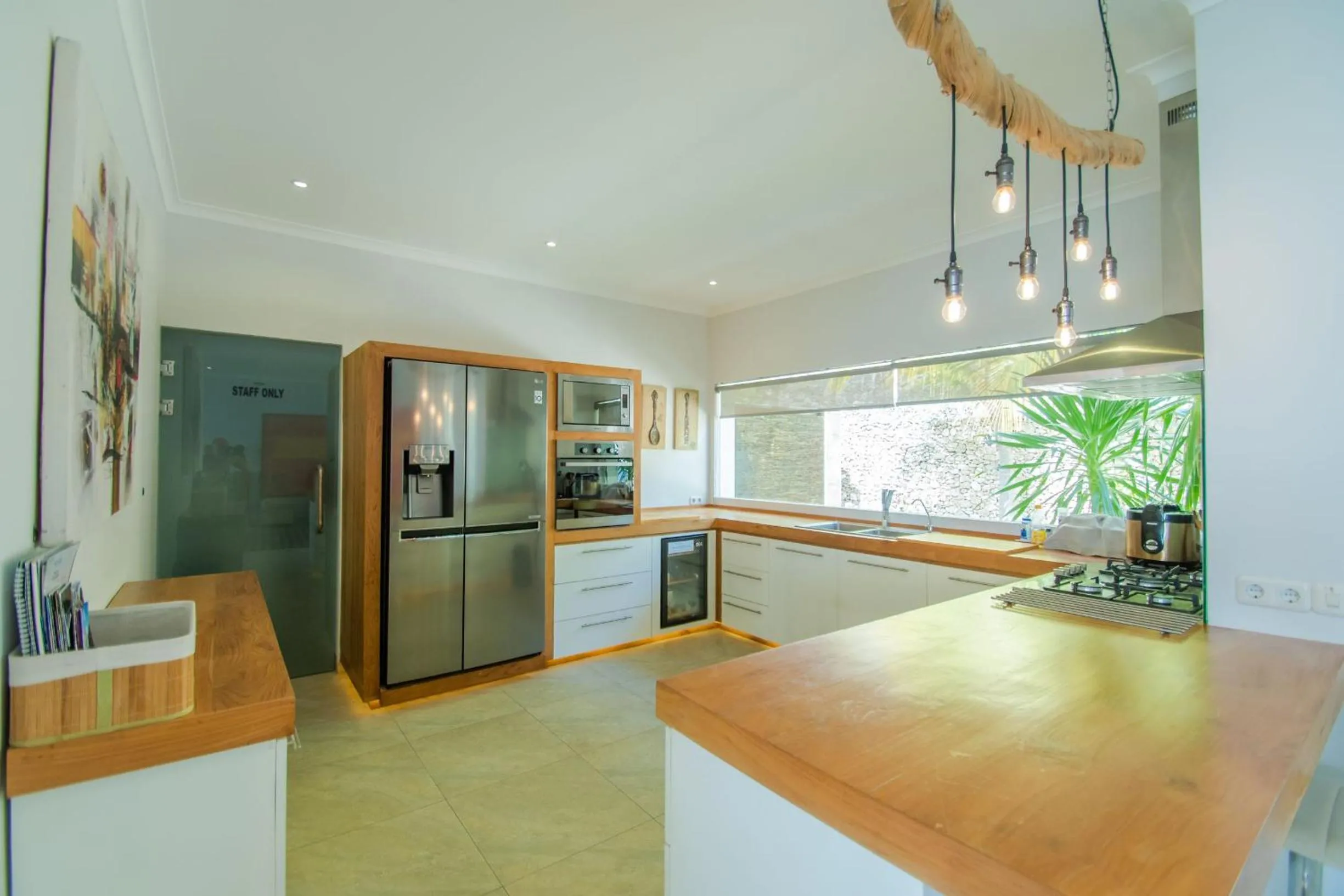 Kitchen or kitchenette in Deep Blue Villa Bali