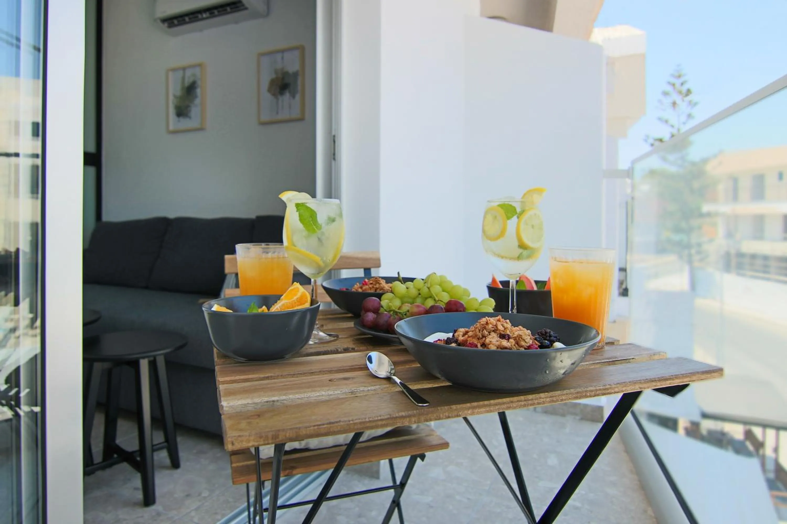 Food and drinks in Phaedrus Living Seaside Luxury Flat Athina 113