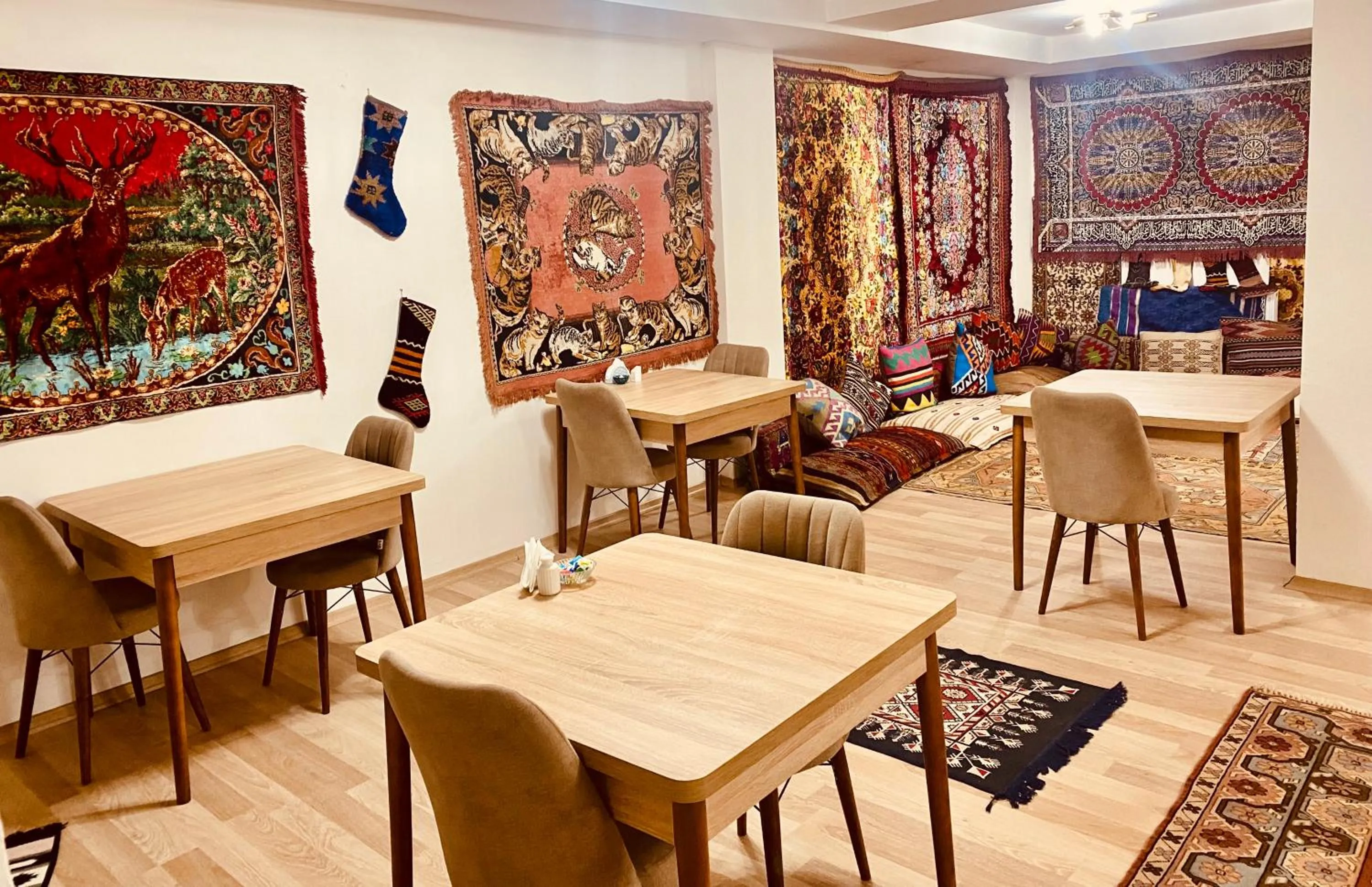 Restaurant/places to eat in Aysultan Stone House