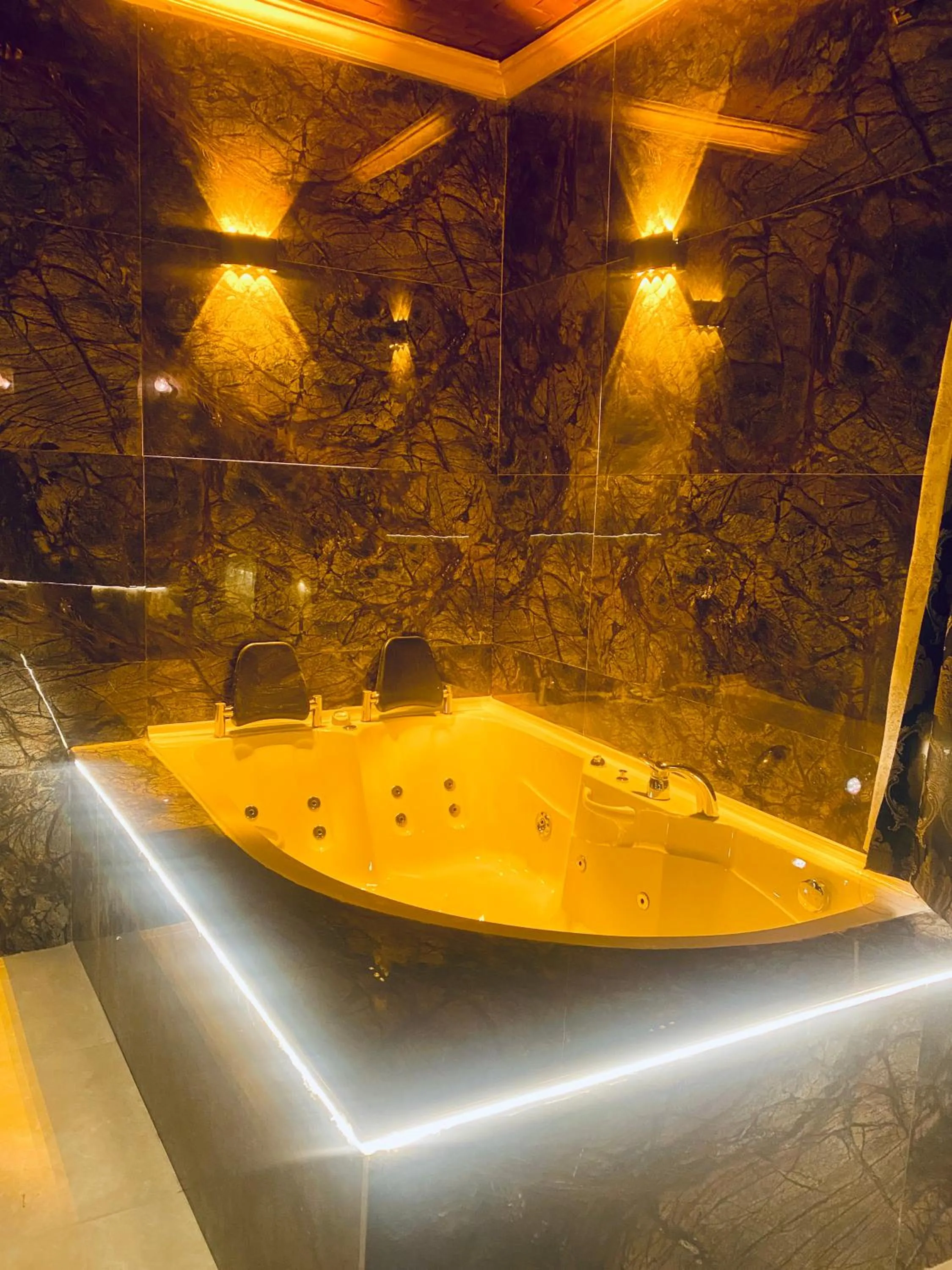 Hot Tub in Aysultan Stone House