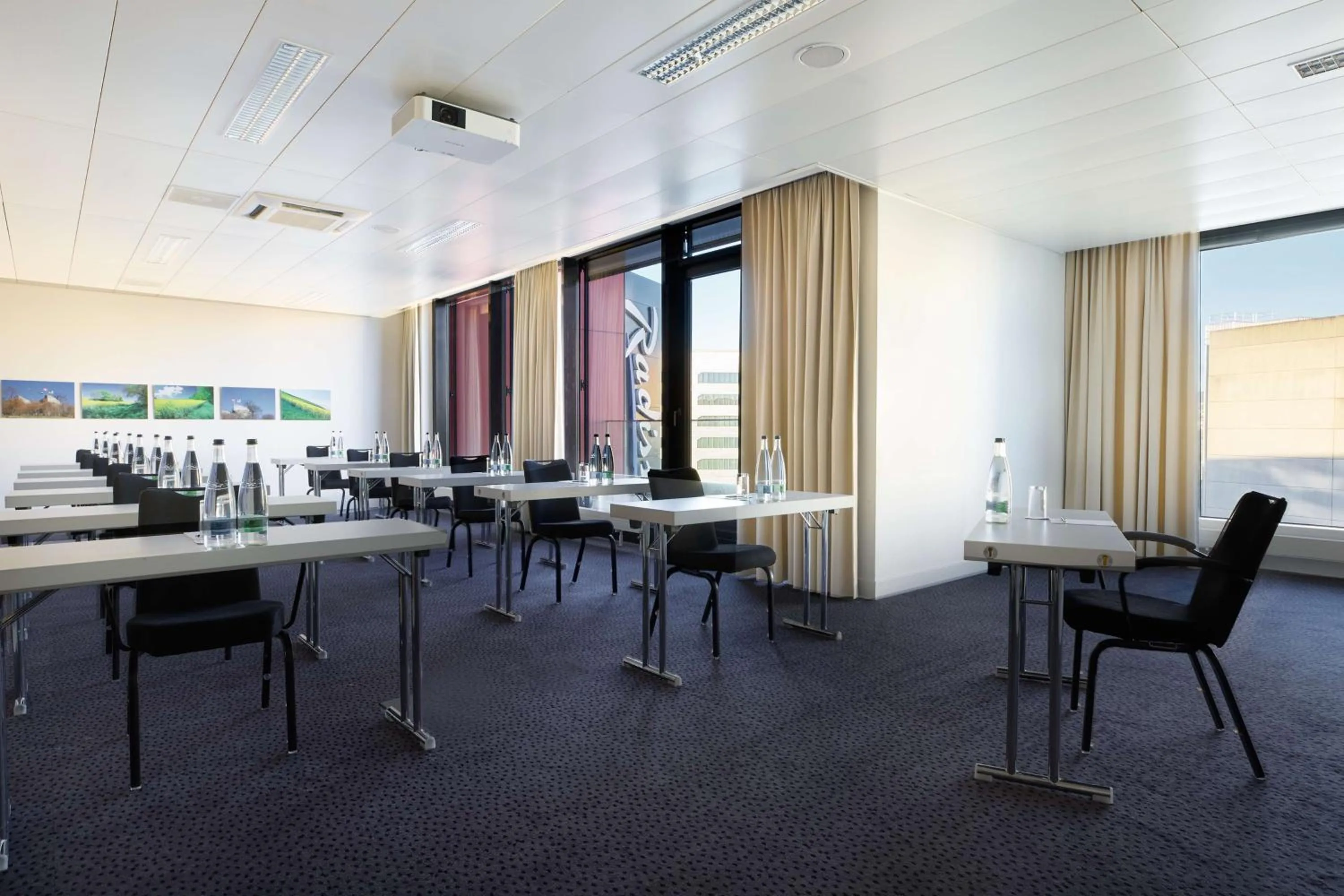 Meeting/conference room in Radisson Blu Hotel Zurich Airport