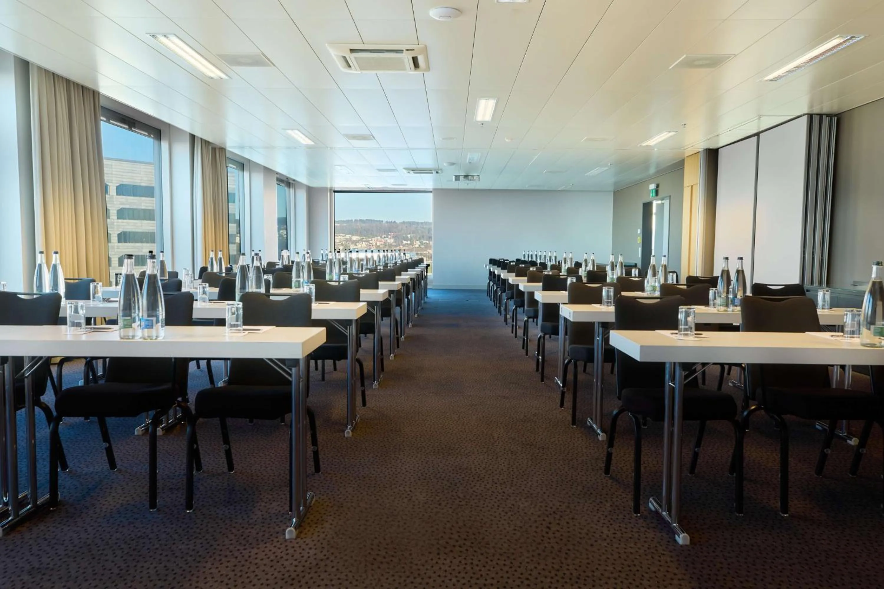 Meeting/conference room in Radisson Blu Hotel Zurich Airport