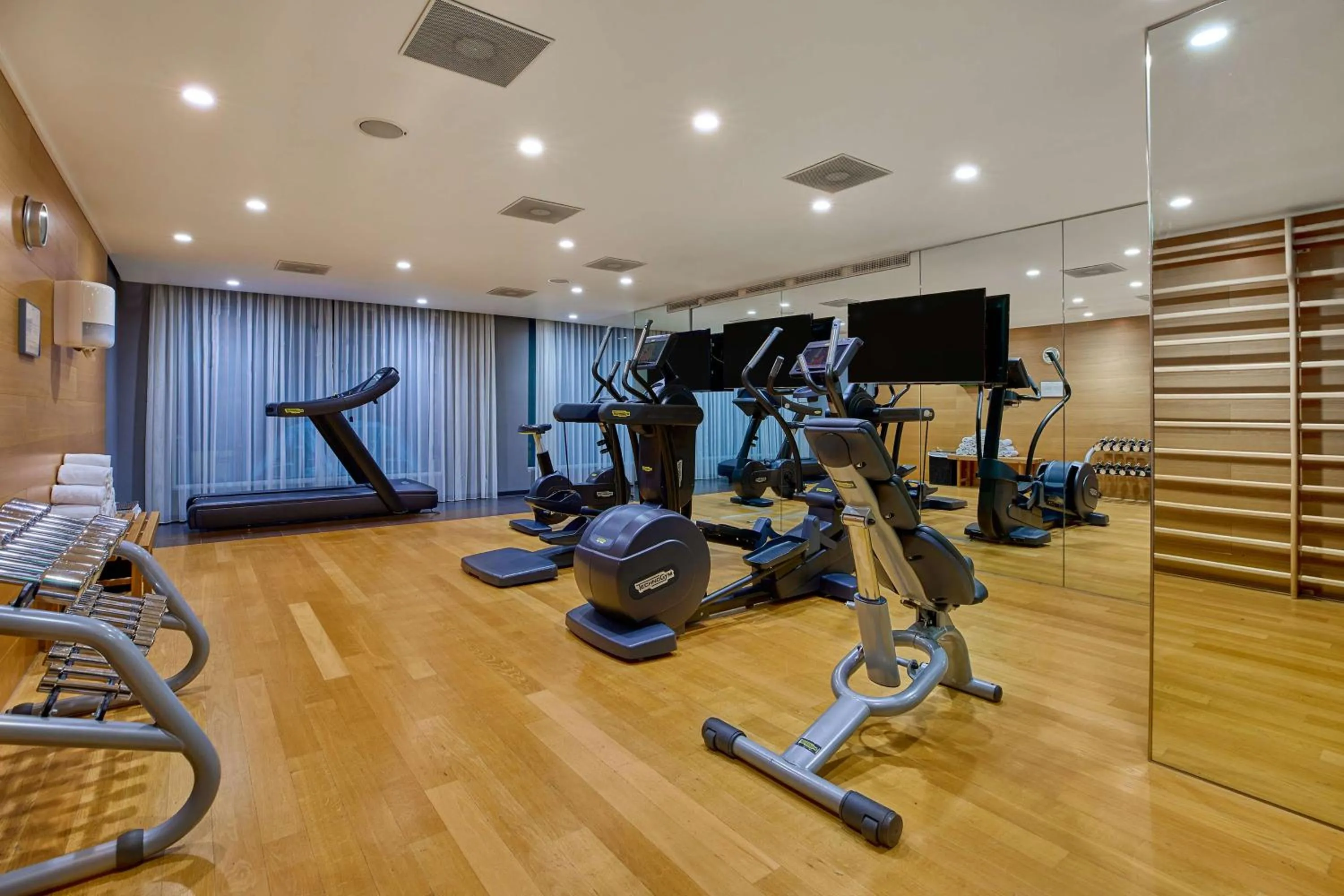 Fitness centre/facilities in Radisson Blu Hotel Zurich Airport
