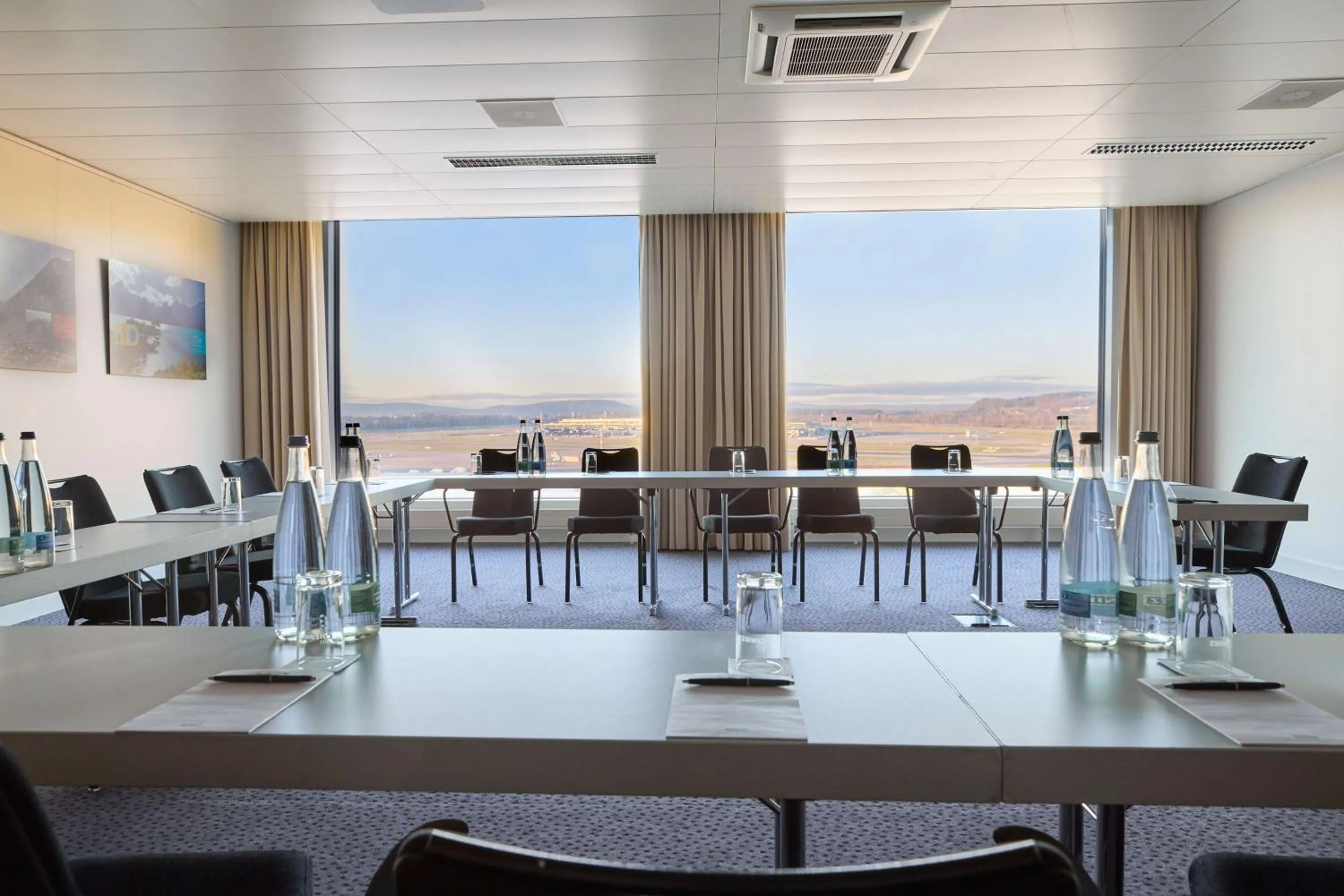 Meeting/conference room in Radisson Blu Hotel Zurich Airport