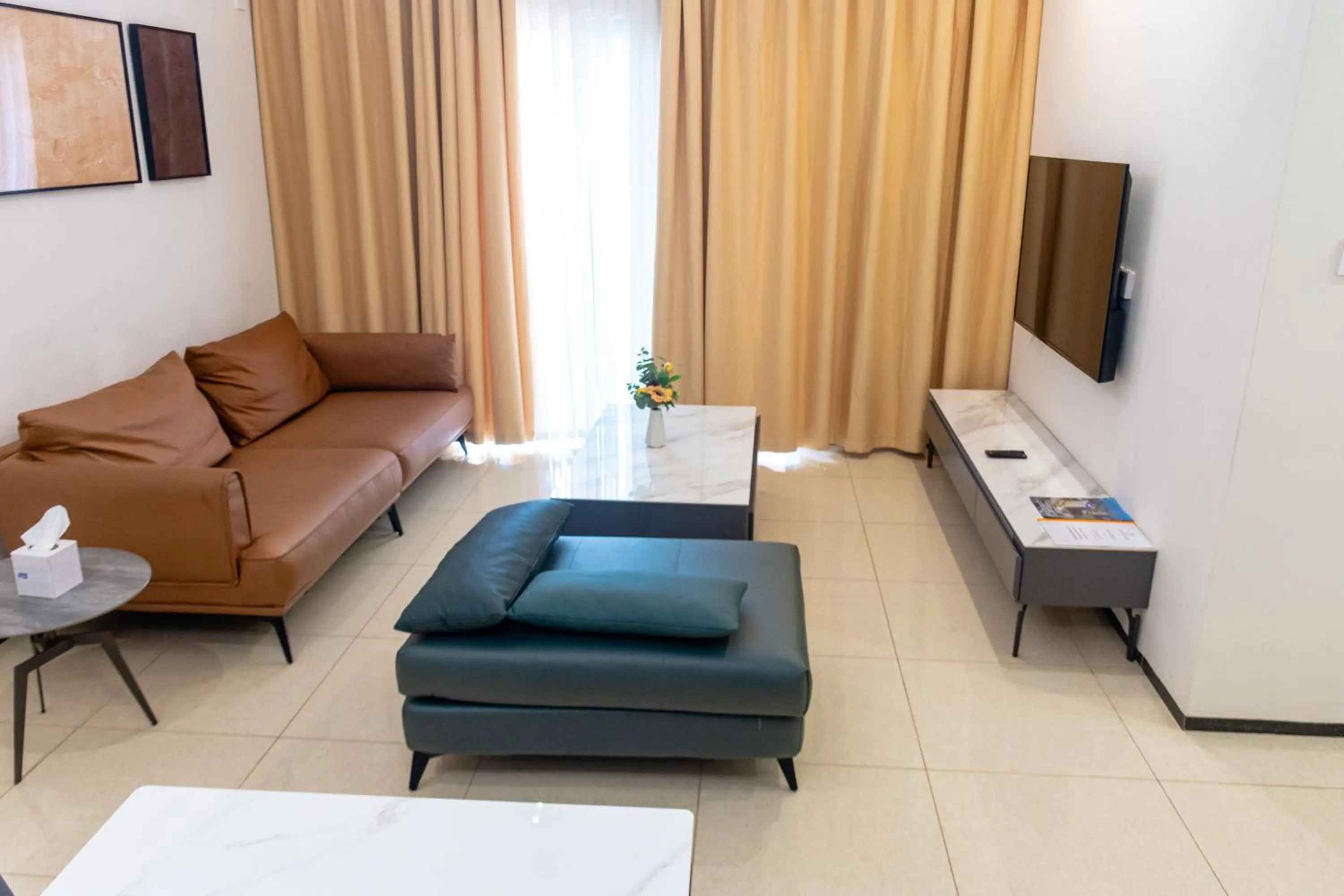 Living room in Rose Garden Private Apartment By LINK