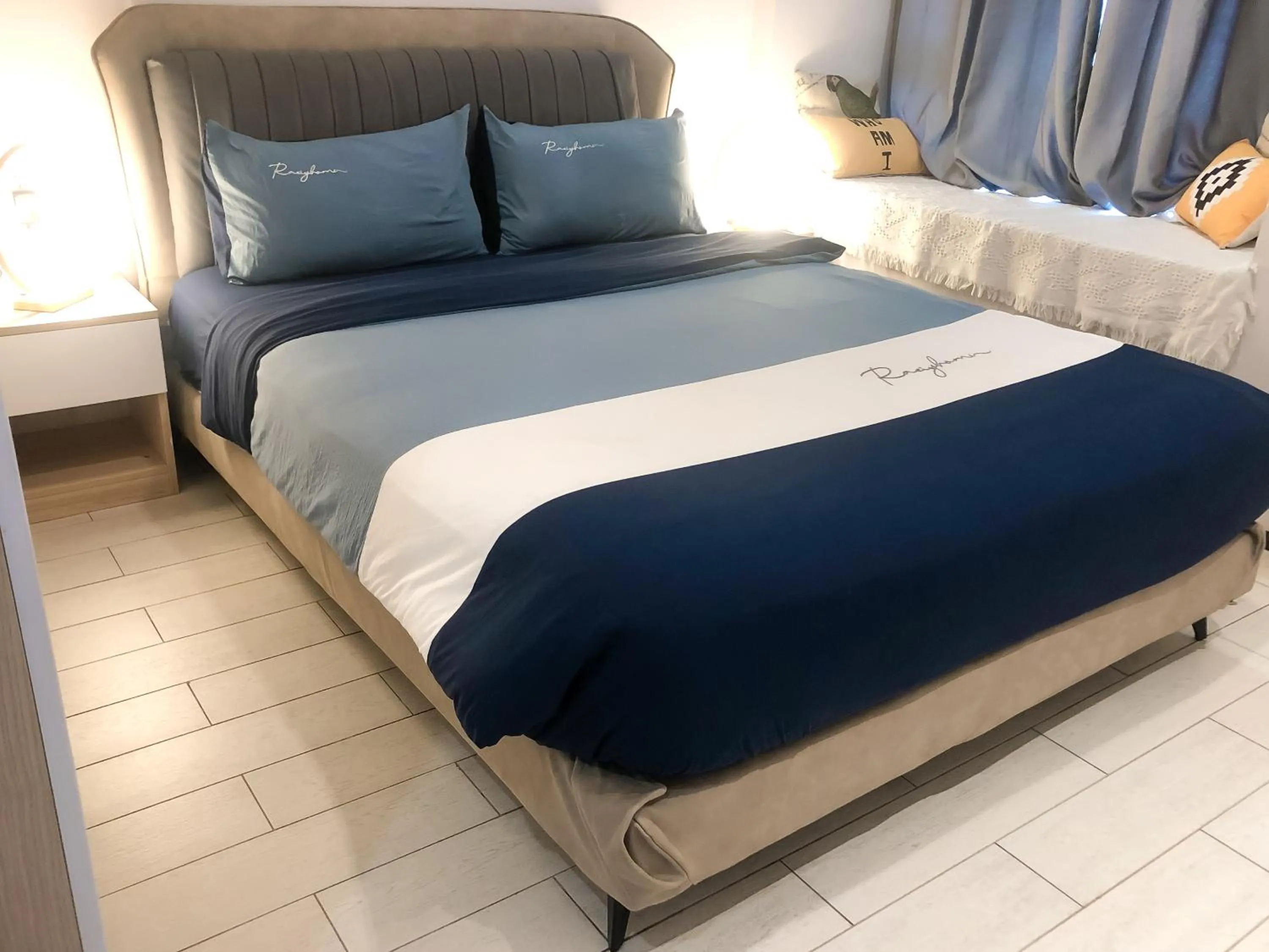 Bed in Rose Garden Private Apartment By LINK