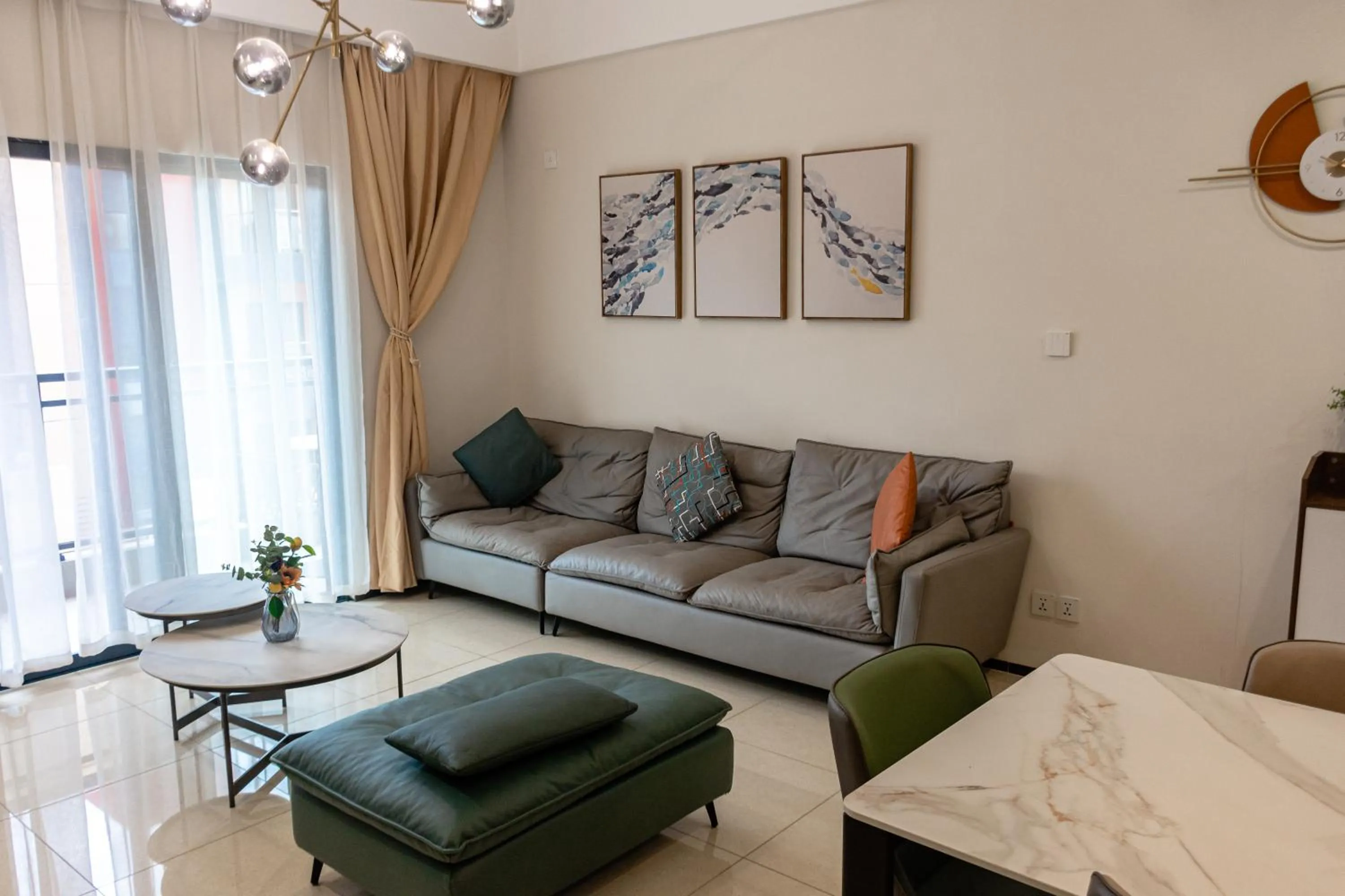 Living room in Rose Garden Private Apartment By LINK