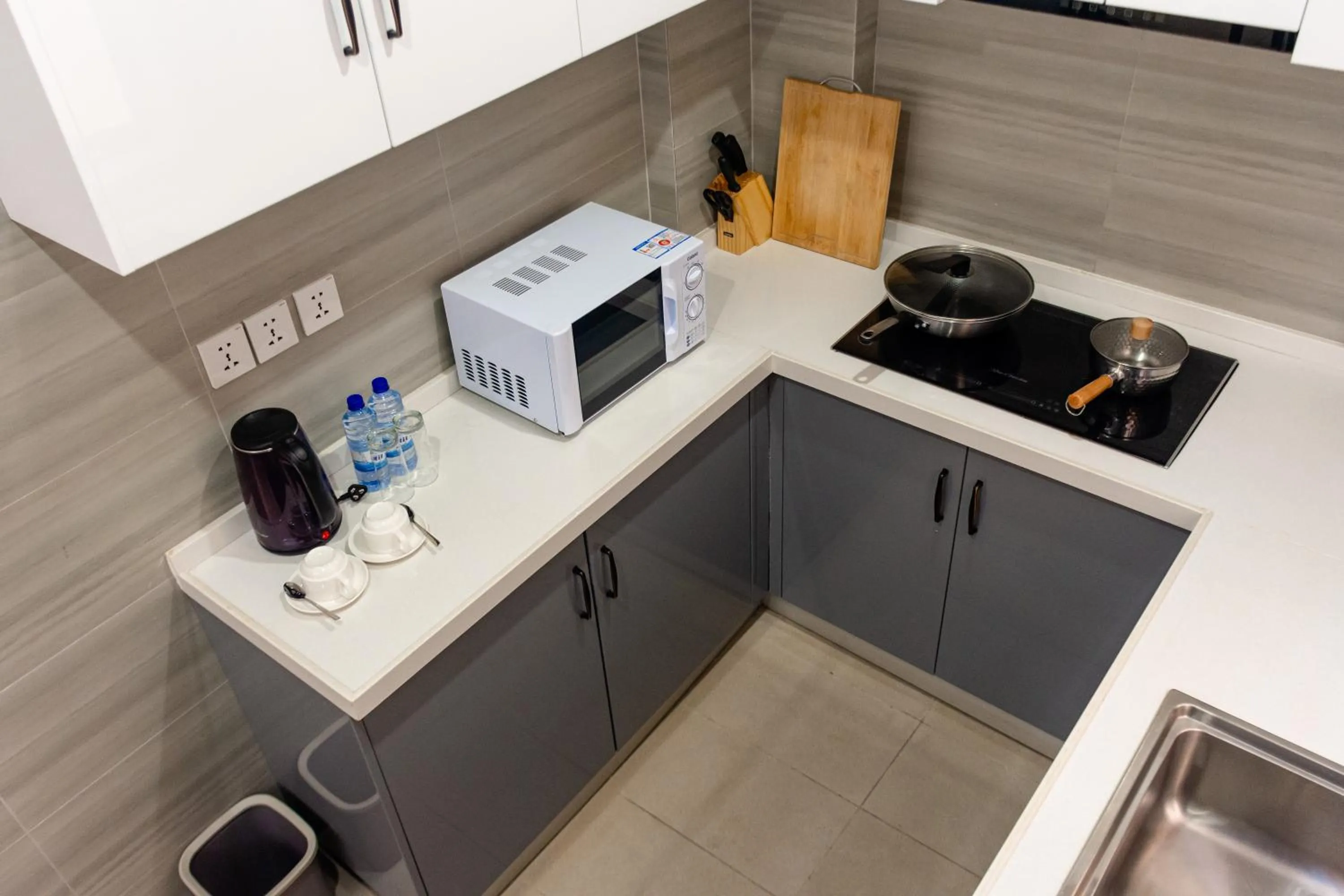 Living room in Rose Garden Private Apartment By LINK