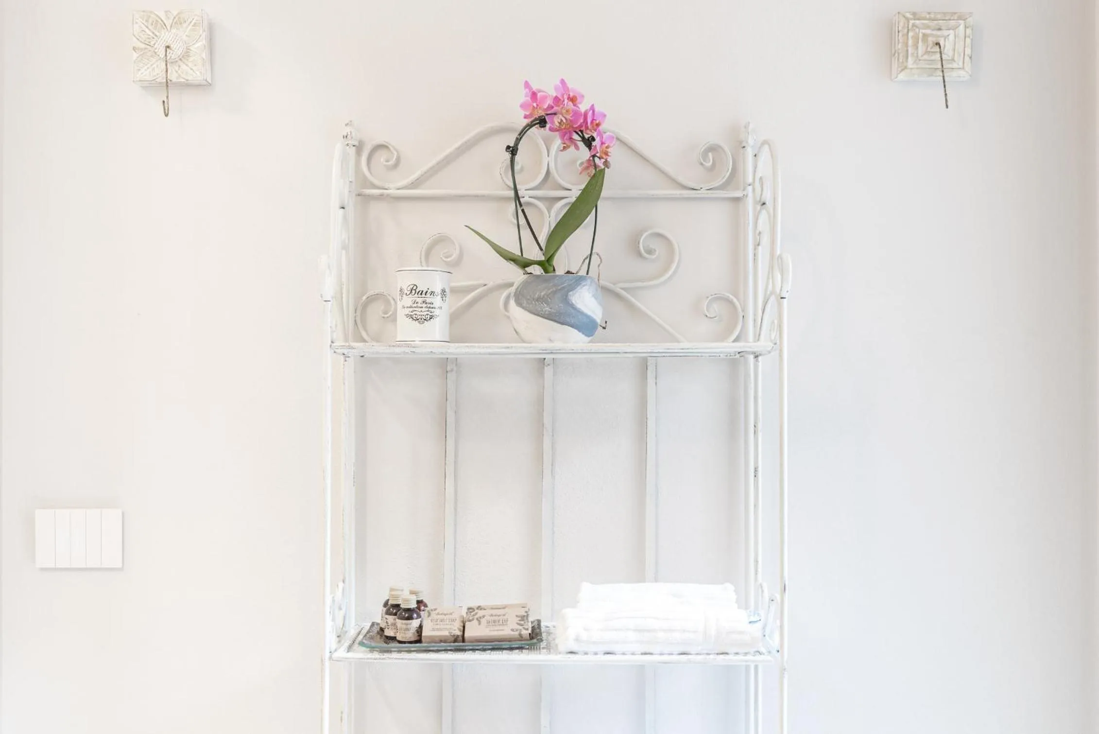 Bathroom in Antico Borgo B&B Cannobio