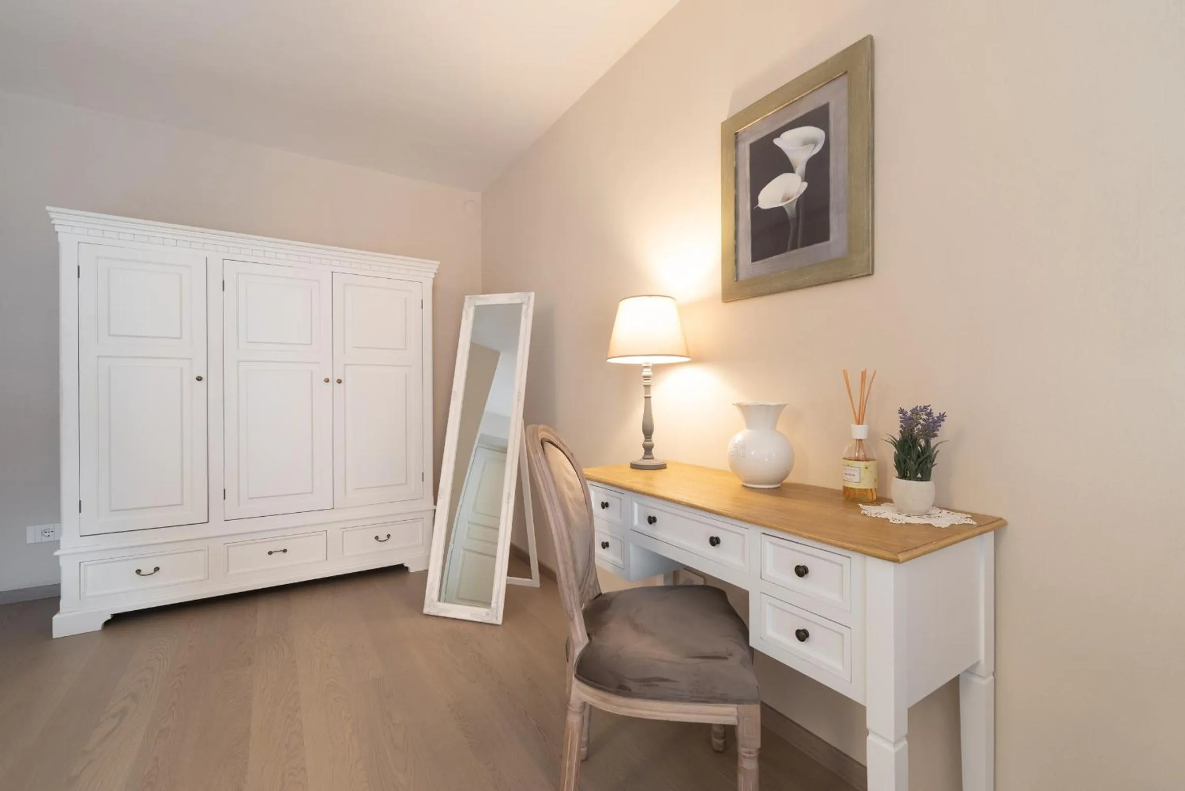 Bed in Antico Borgo B&B Cannobio