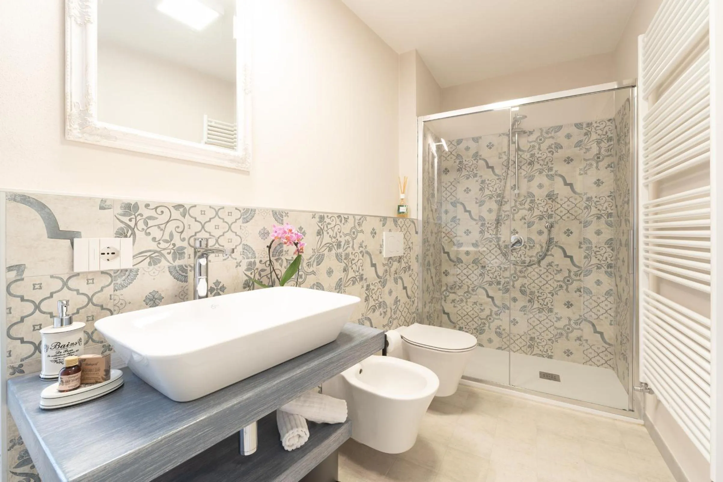 Toilet in Antico Borgo B&B Cannobio