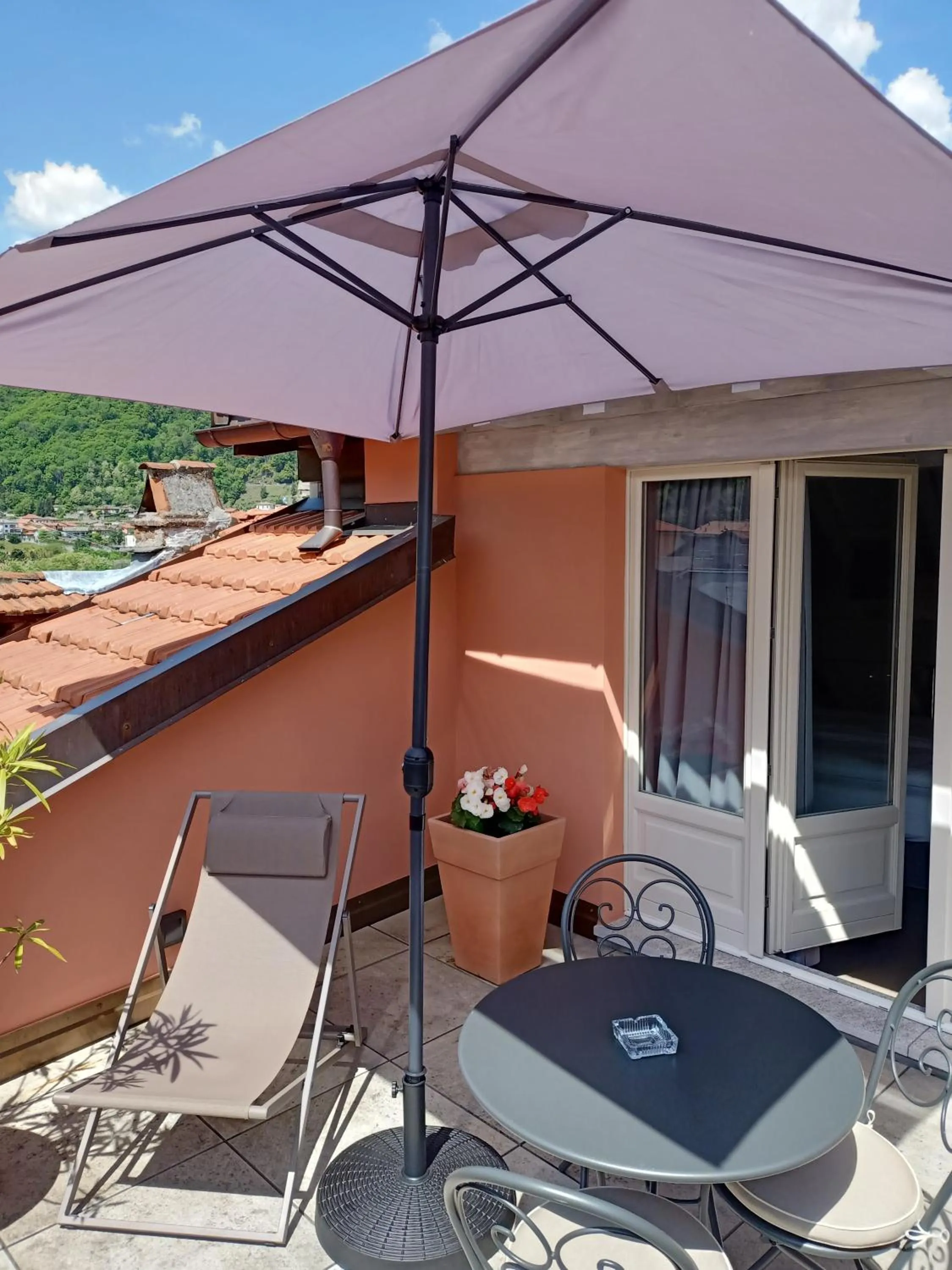 Property building in Antico Borgo B&B Cannobio