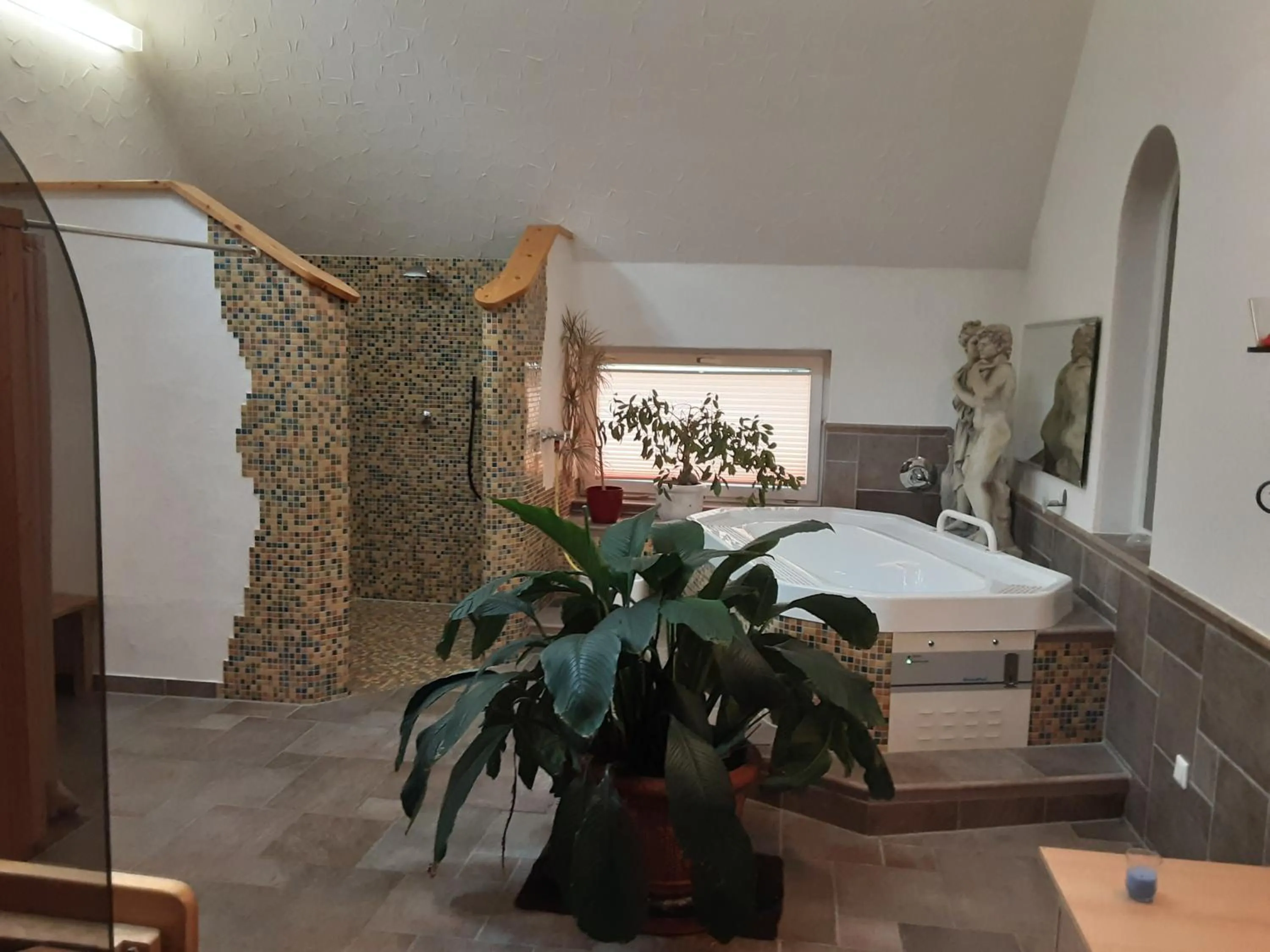 Sauna, Bed in Hotel Gasthof Zur Krone