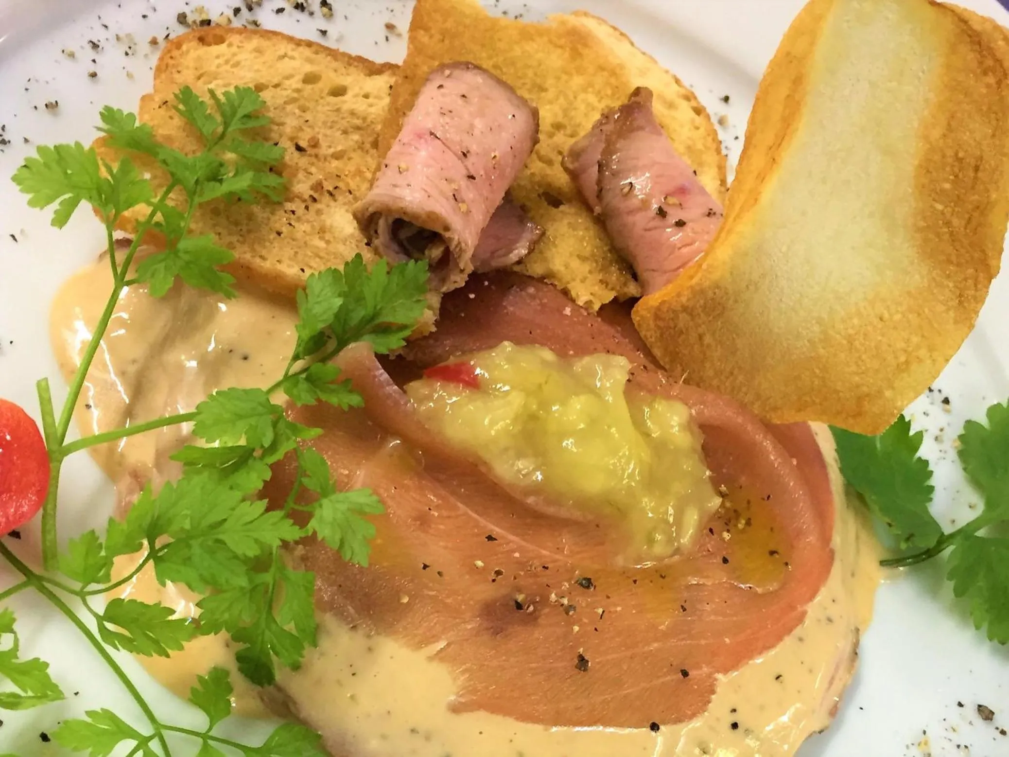 Restaurant/places to eat in Parkhotel Krone