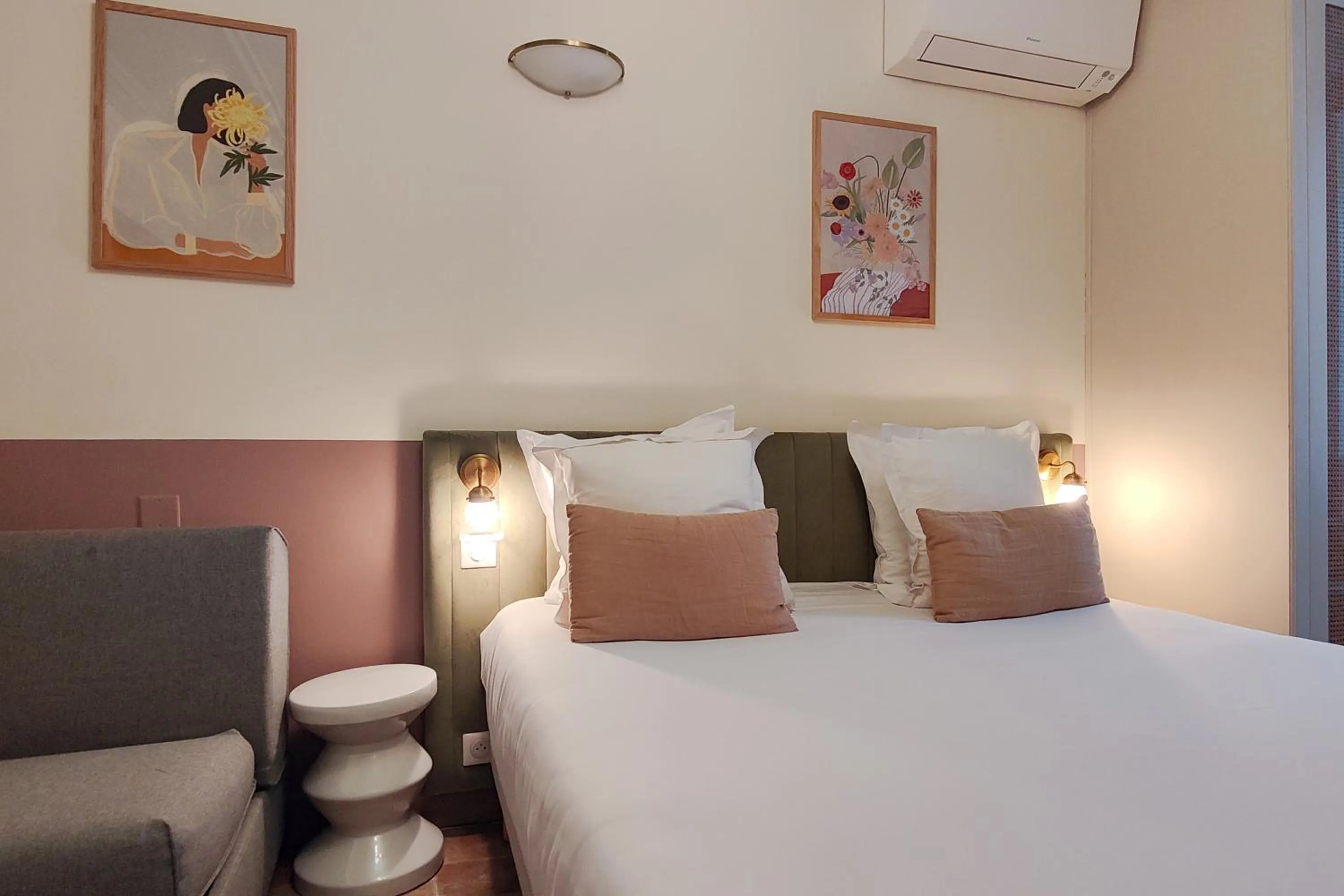 Bed in Hotel Aparthotel AMMI Vieux Nice