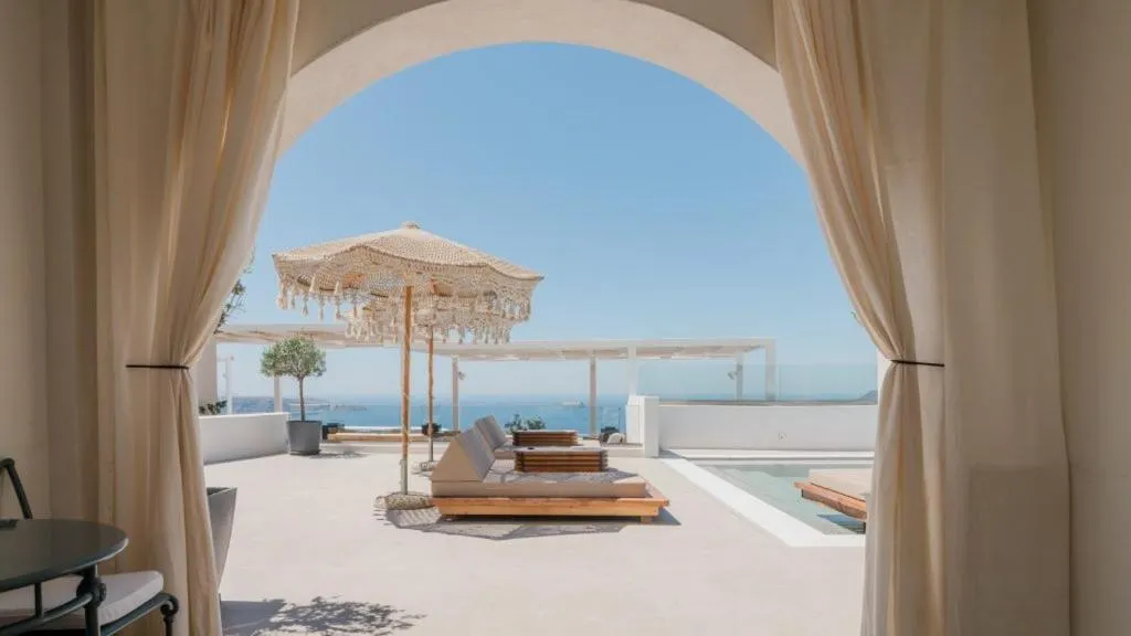 Apeiron Blue Santorini - Sustainable Adults Only 14 Plus