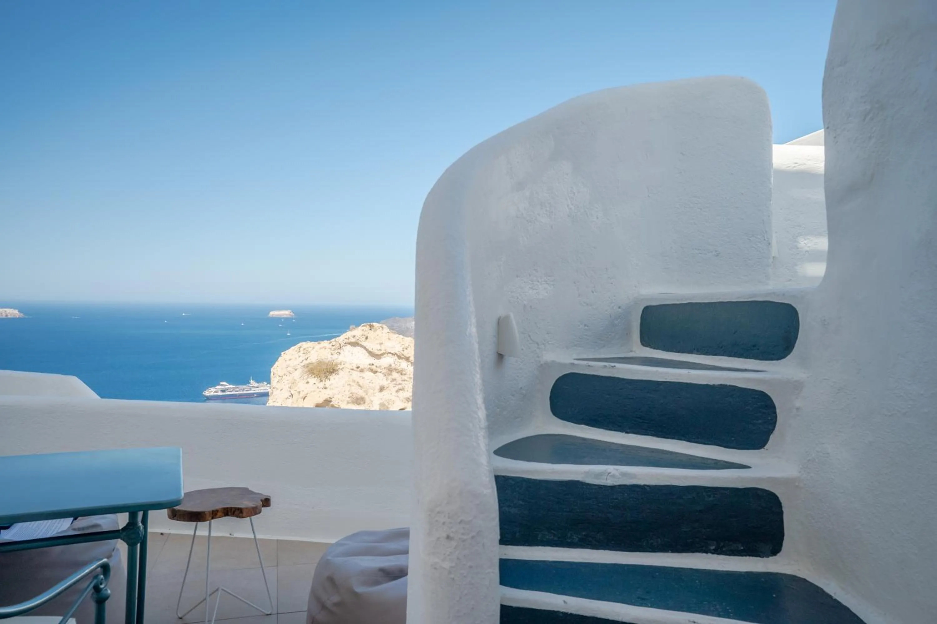 Apeiron Blue Santorini - Sustainable Adults Only 14 Plus