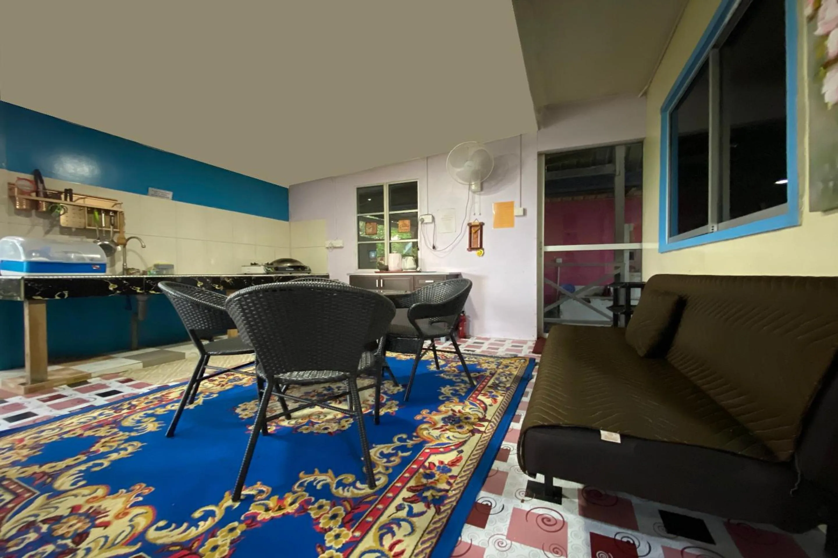 Kitchen or kitchenette in Hotel O Pogimpaan Homestay