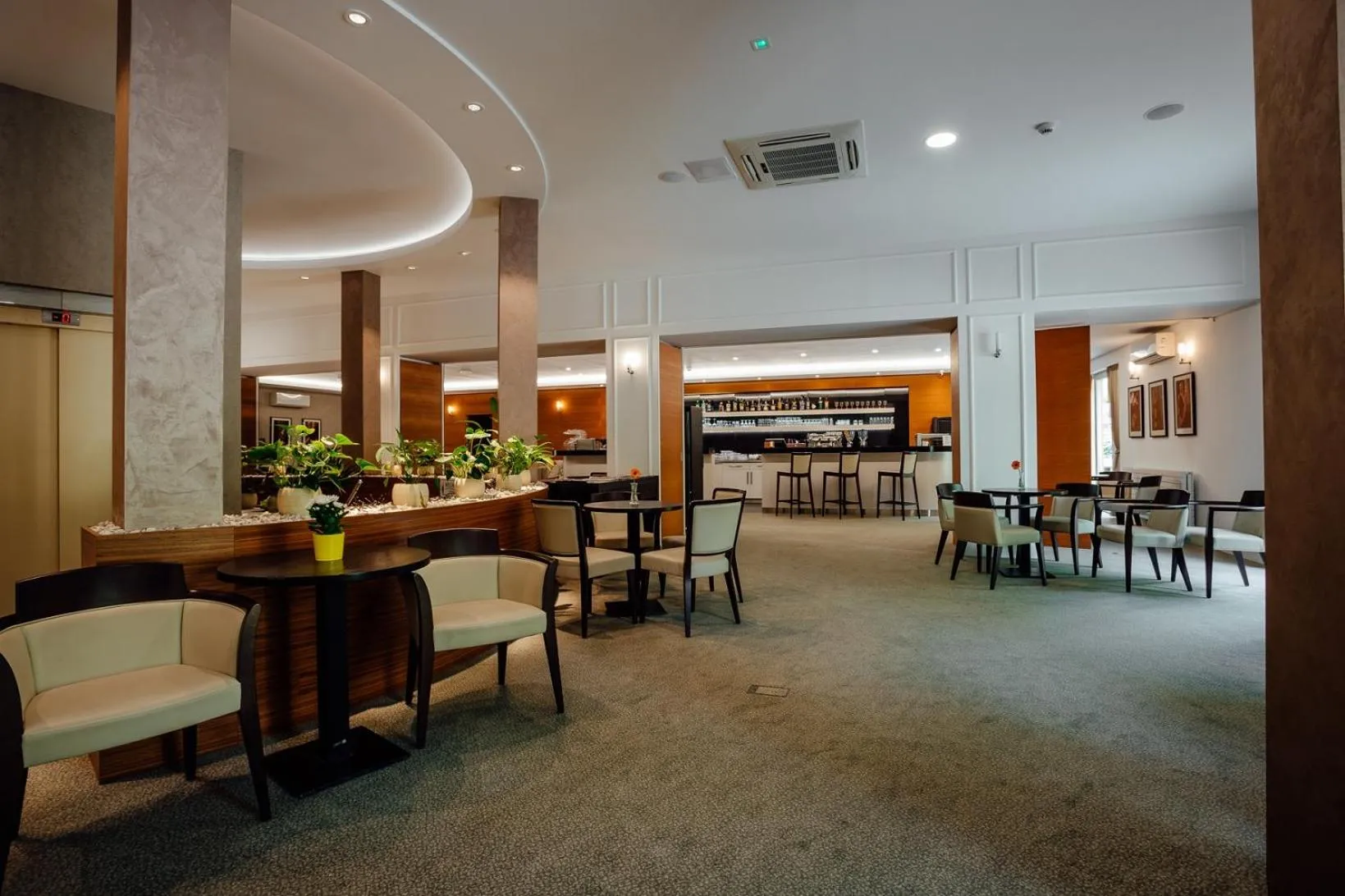 Lobby or reception in Hotel pod Zámkom