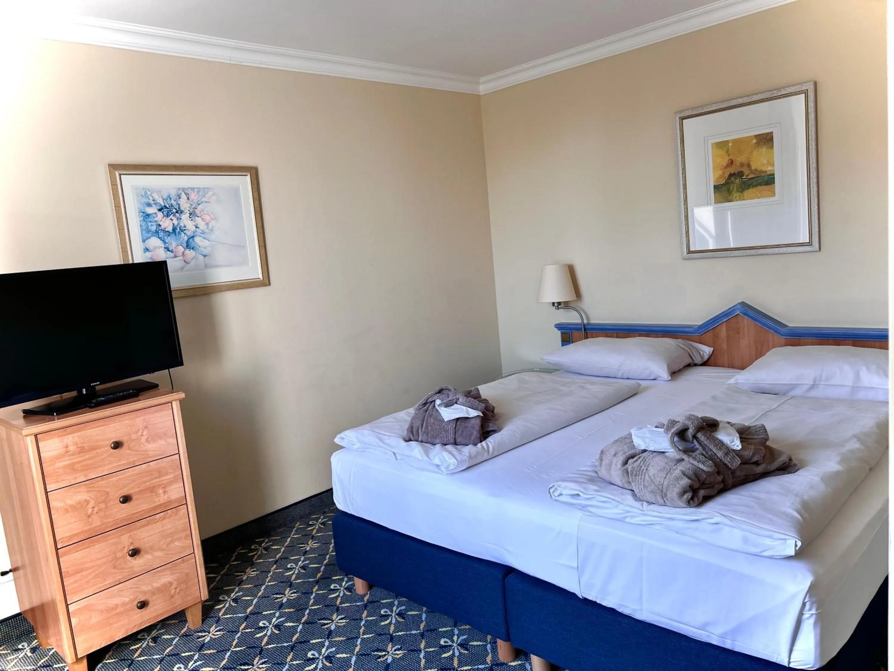 Bedroom, Bed in Country Hotel Timmendorfer Strand