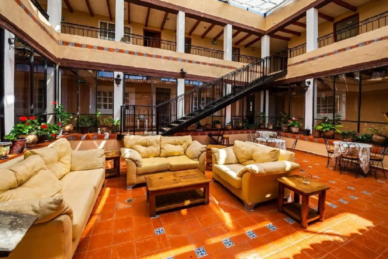 Patio in Hotel La Casa de Don Tito, Jocotitlan