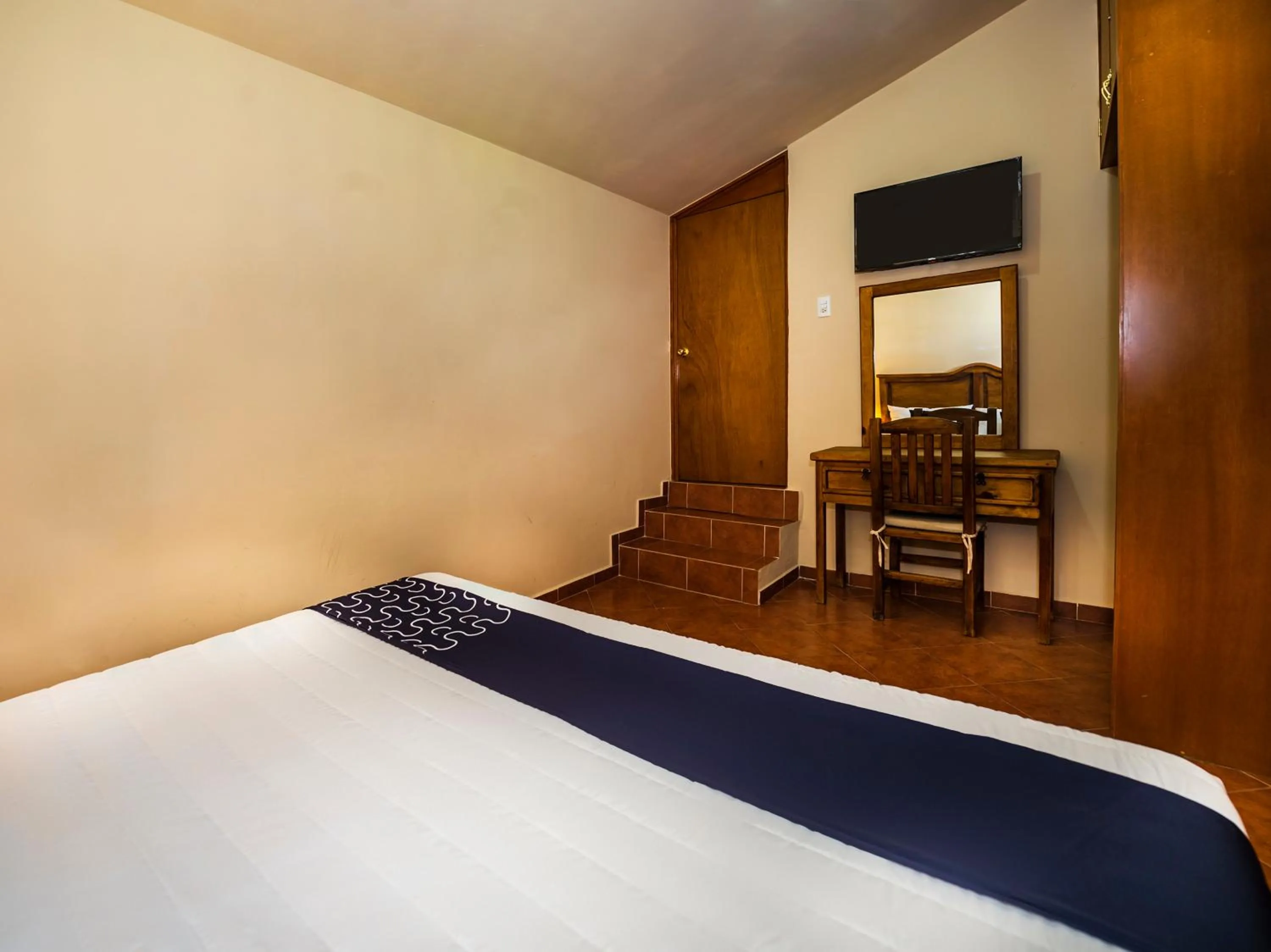 Photo of the whole room, Bed in Hotel La Casa de Don Tito, Jocotitlan