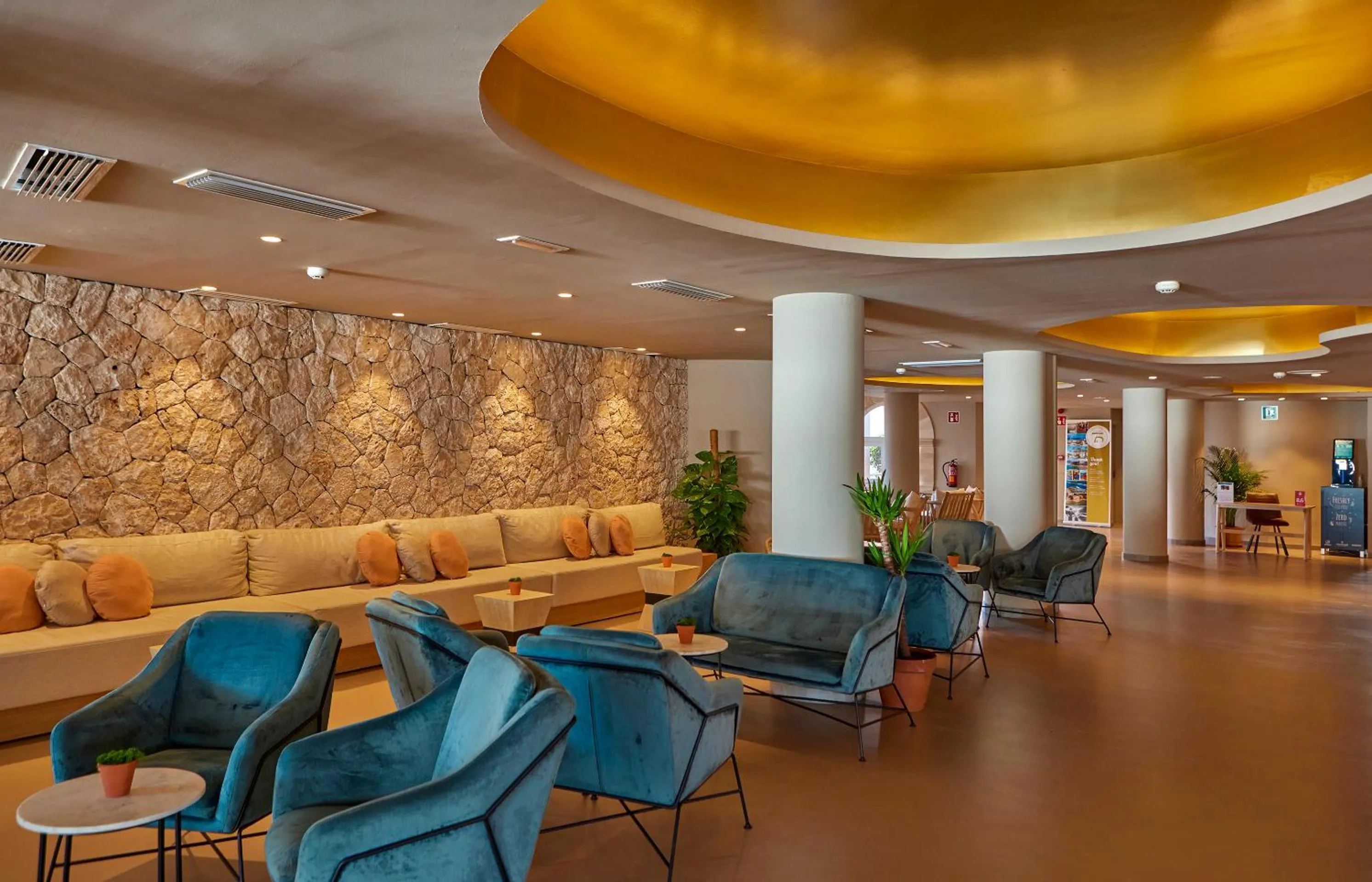 Lounge or bar in Universal Hotel Cabo Blanco - Adults Only