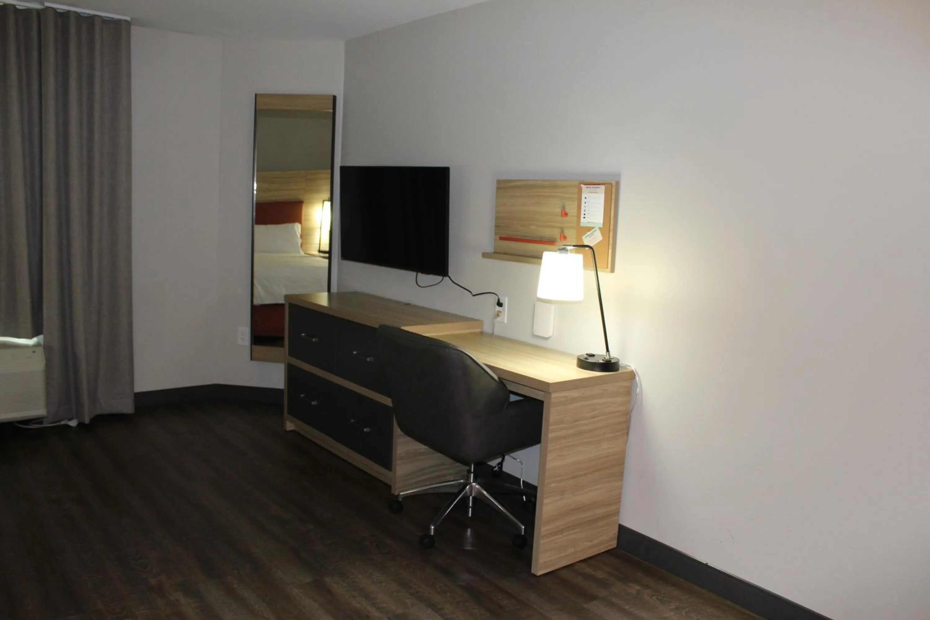 TV and multimedia, Bed in Candlewood Suites - Nashville South by IHG