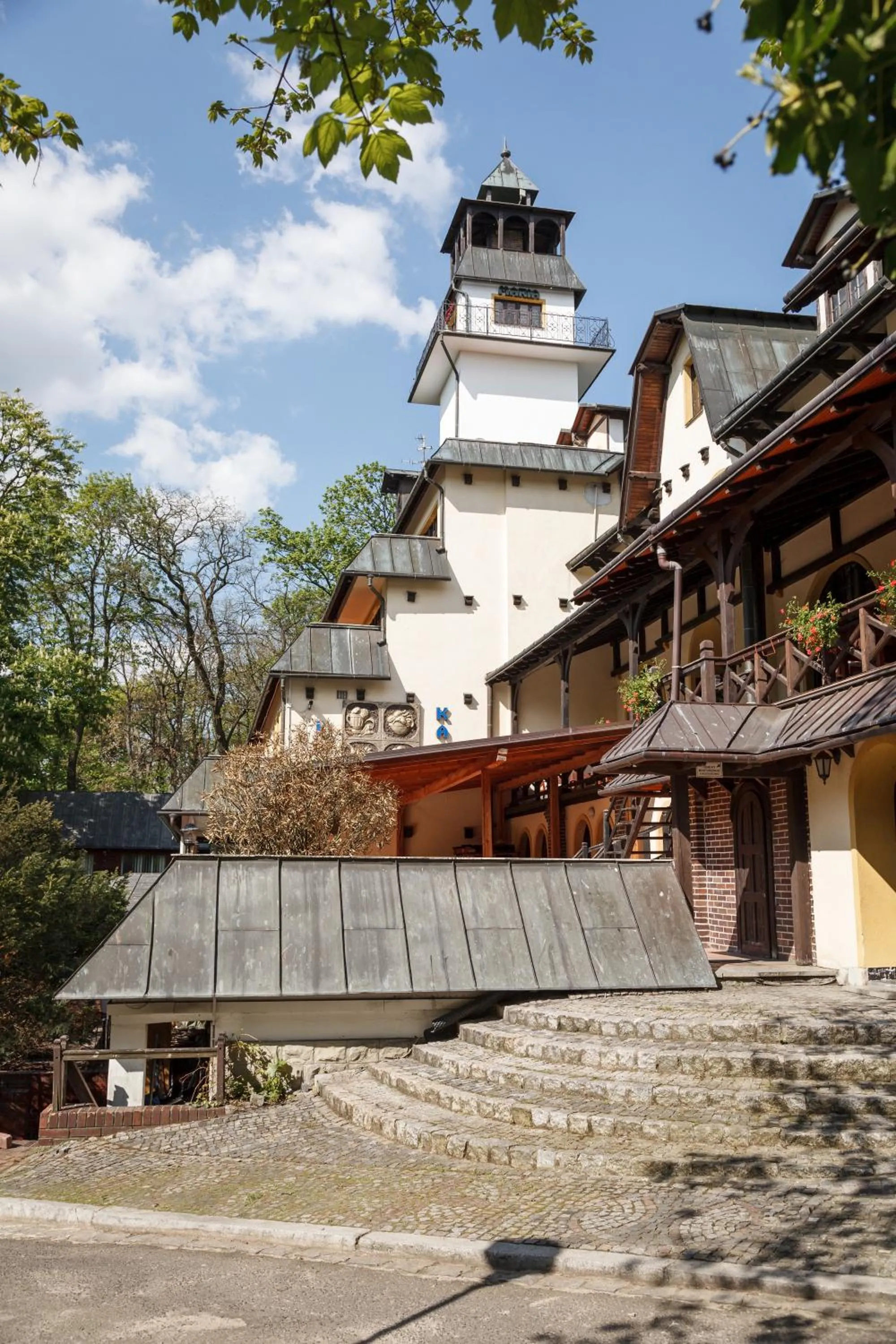 Property building in Hotel Maria