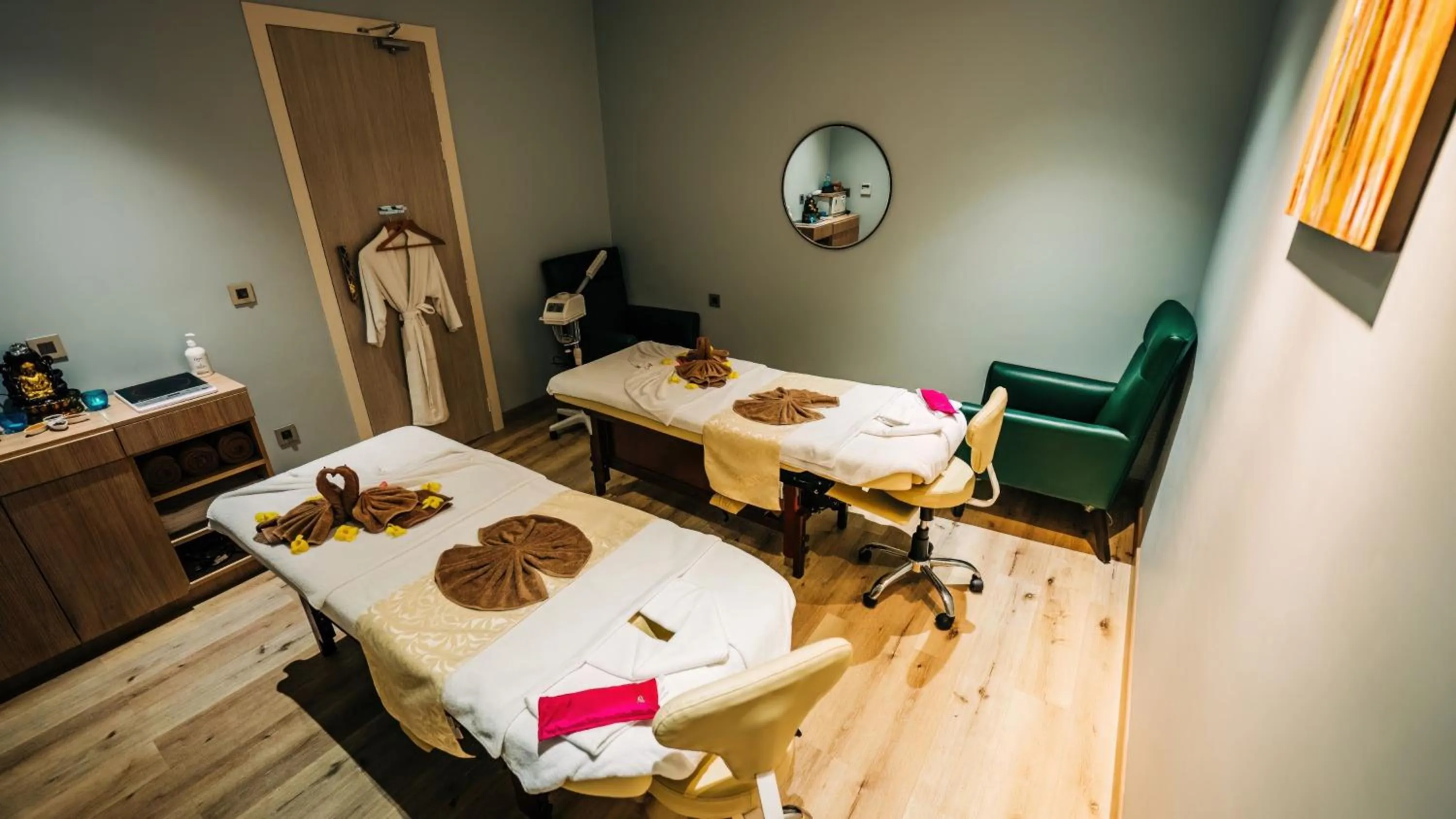 Spa and wellness centre/facilities, Bed in Holiday Inn Goa Candolim