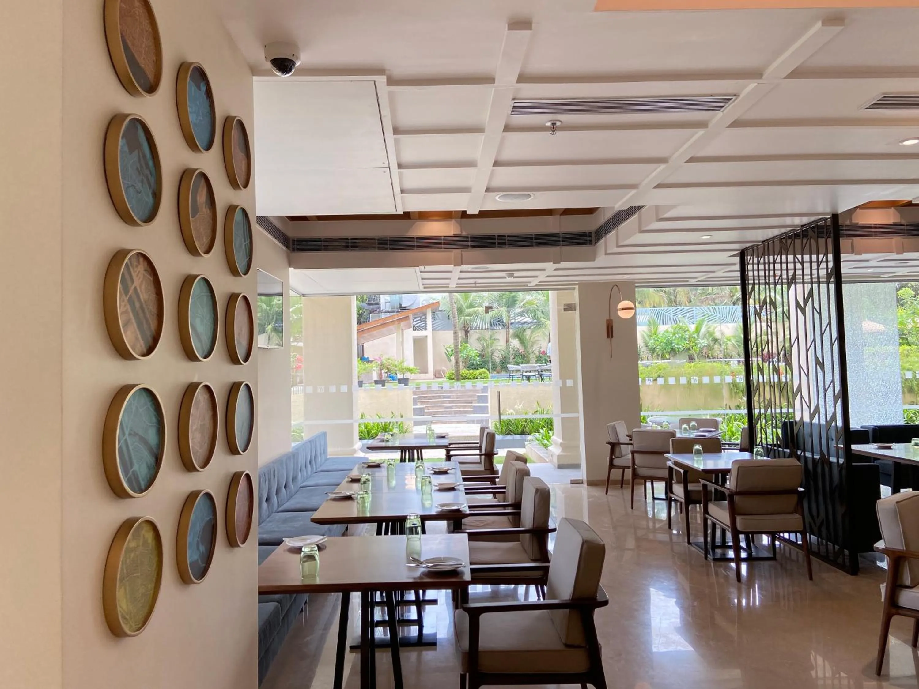 Restaurant/places to eat in Holiday Inn Goa Candolim