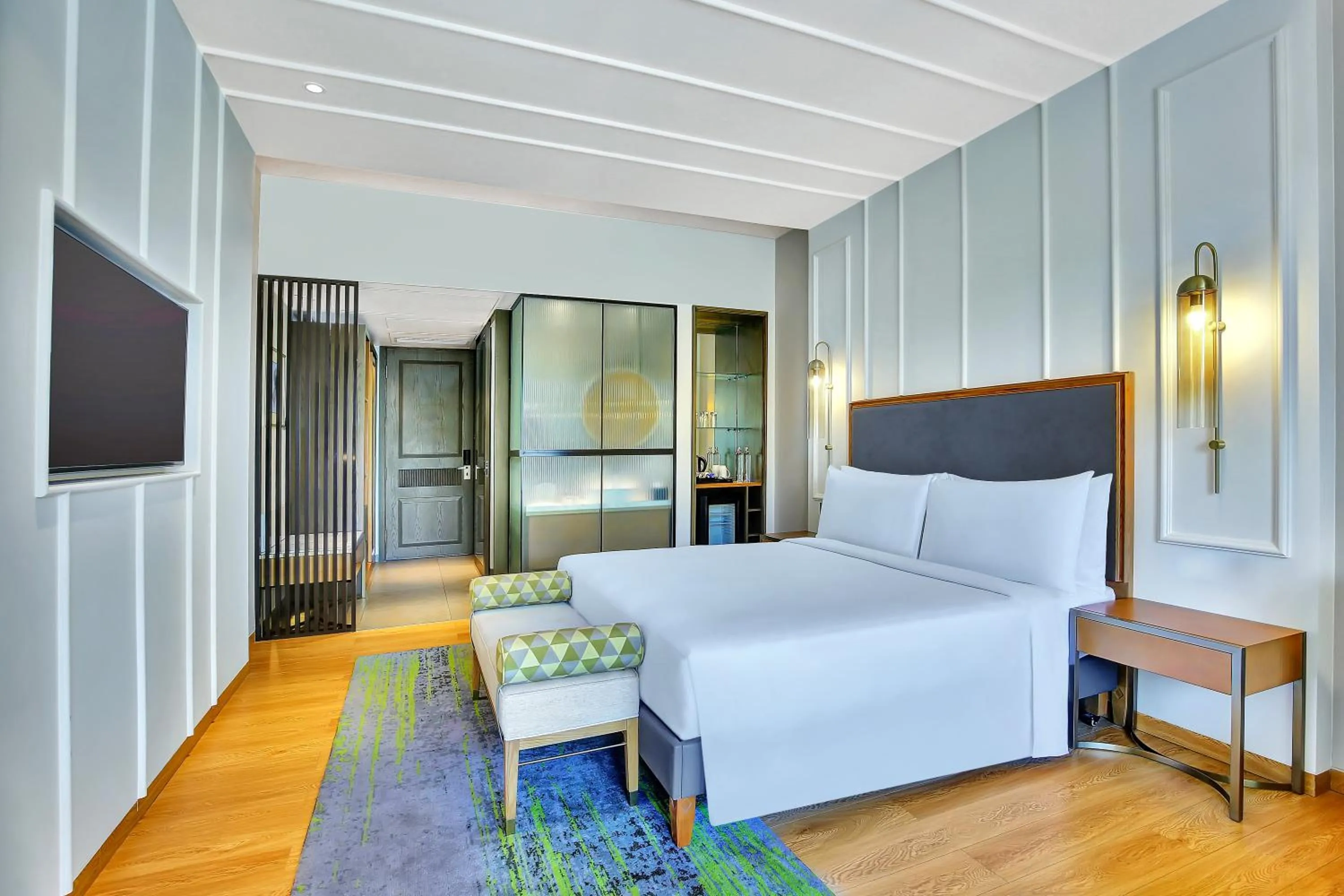 Photo of the whole room in Holiday Inn Goa Candolim