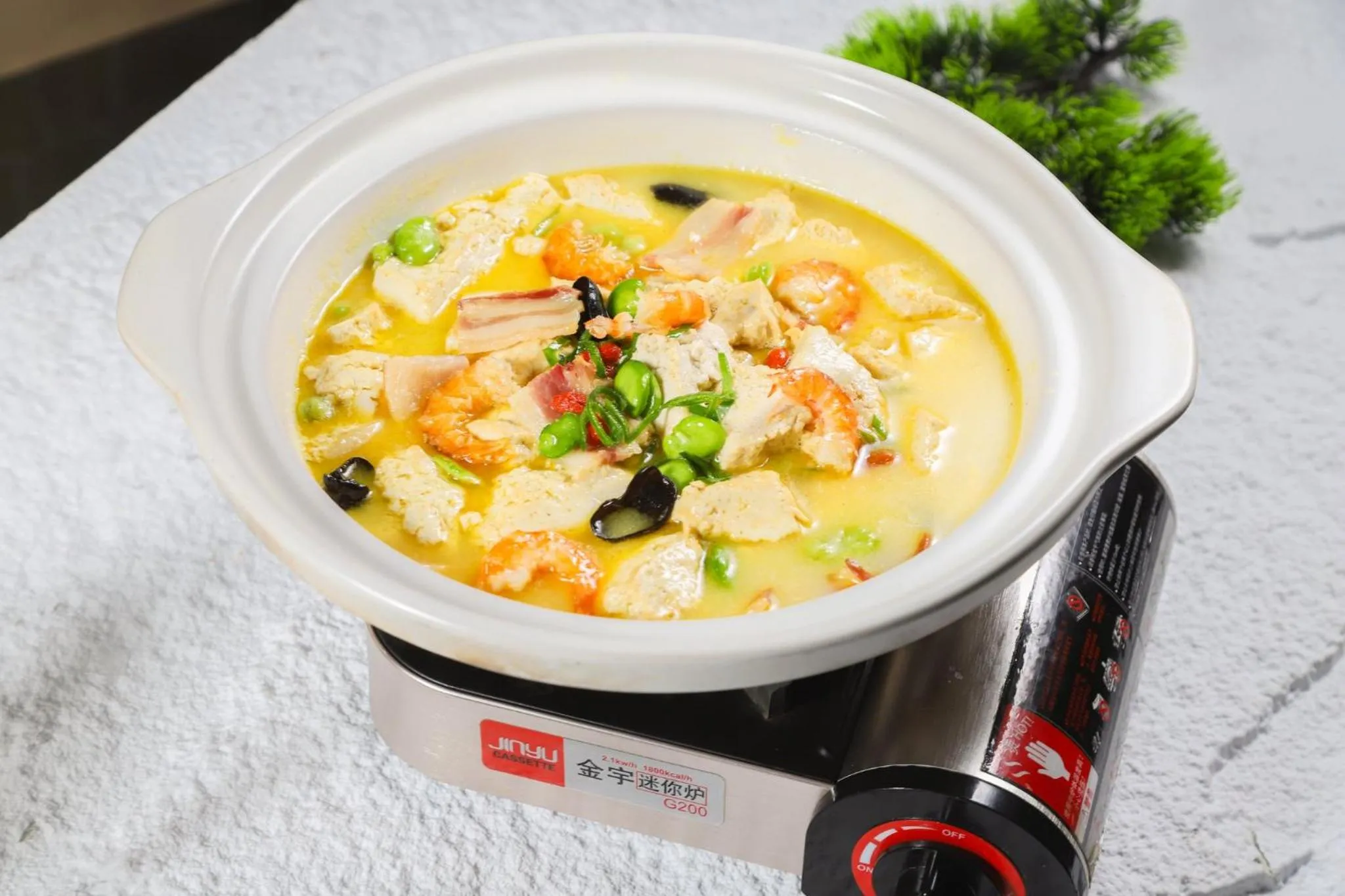 Restaurant/places to eat in Holiday Inn Fuyang by IHG