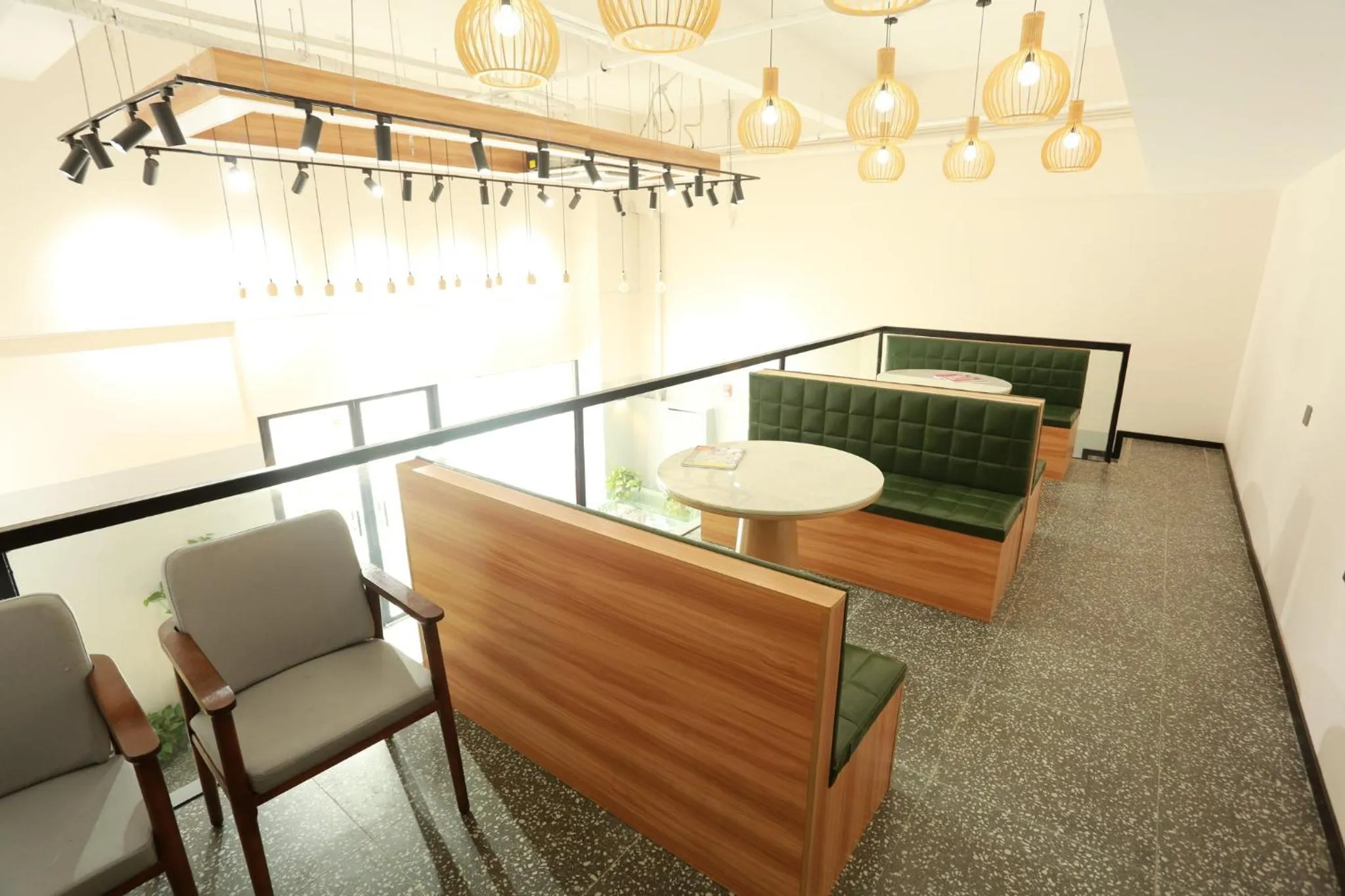 Restaurant/places to eat in Holiday Inn Fuyang by IHG