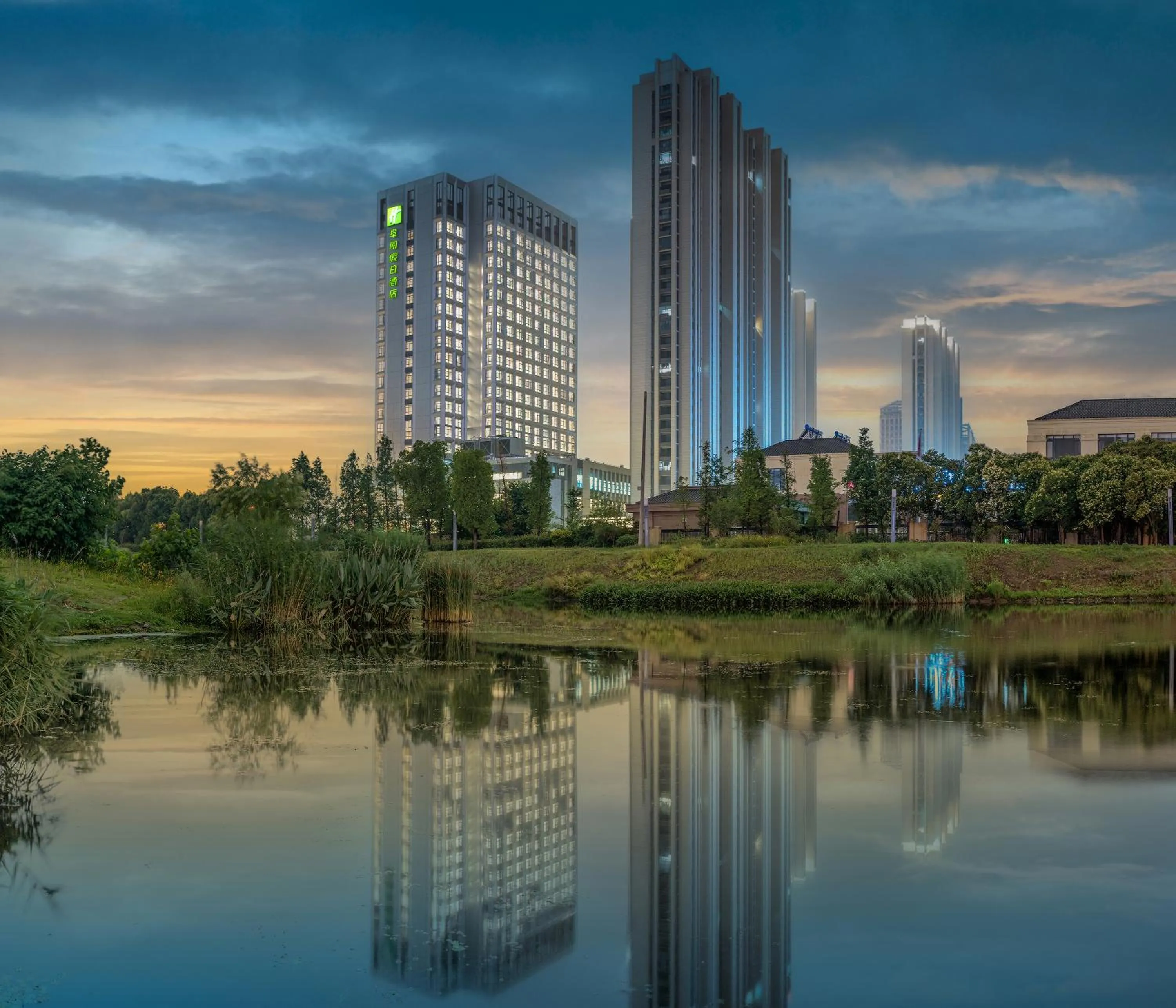 Property building in Holiday Inn Fuyang by IHG