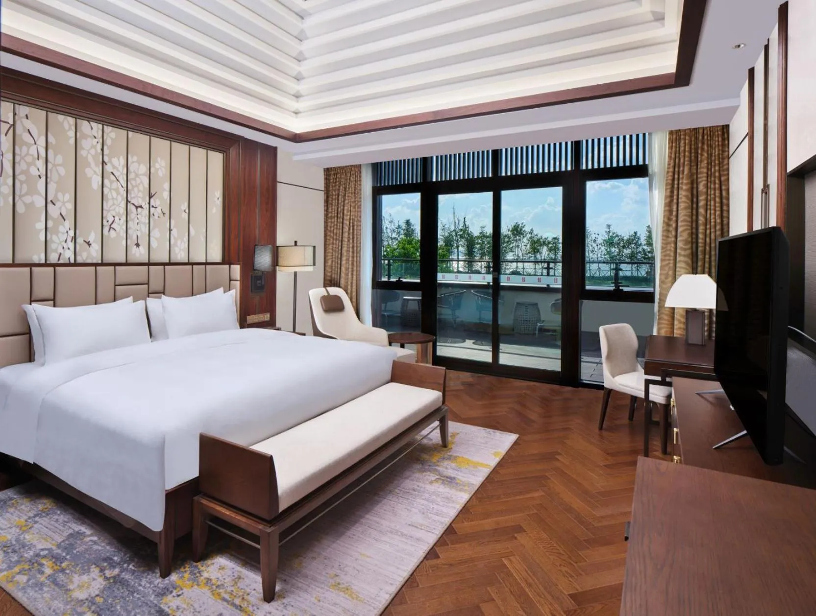 Bed in HUALUXE Suzhou Bay Hot Spring Resort