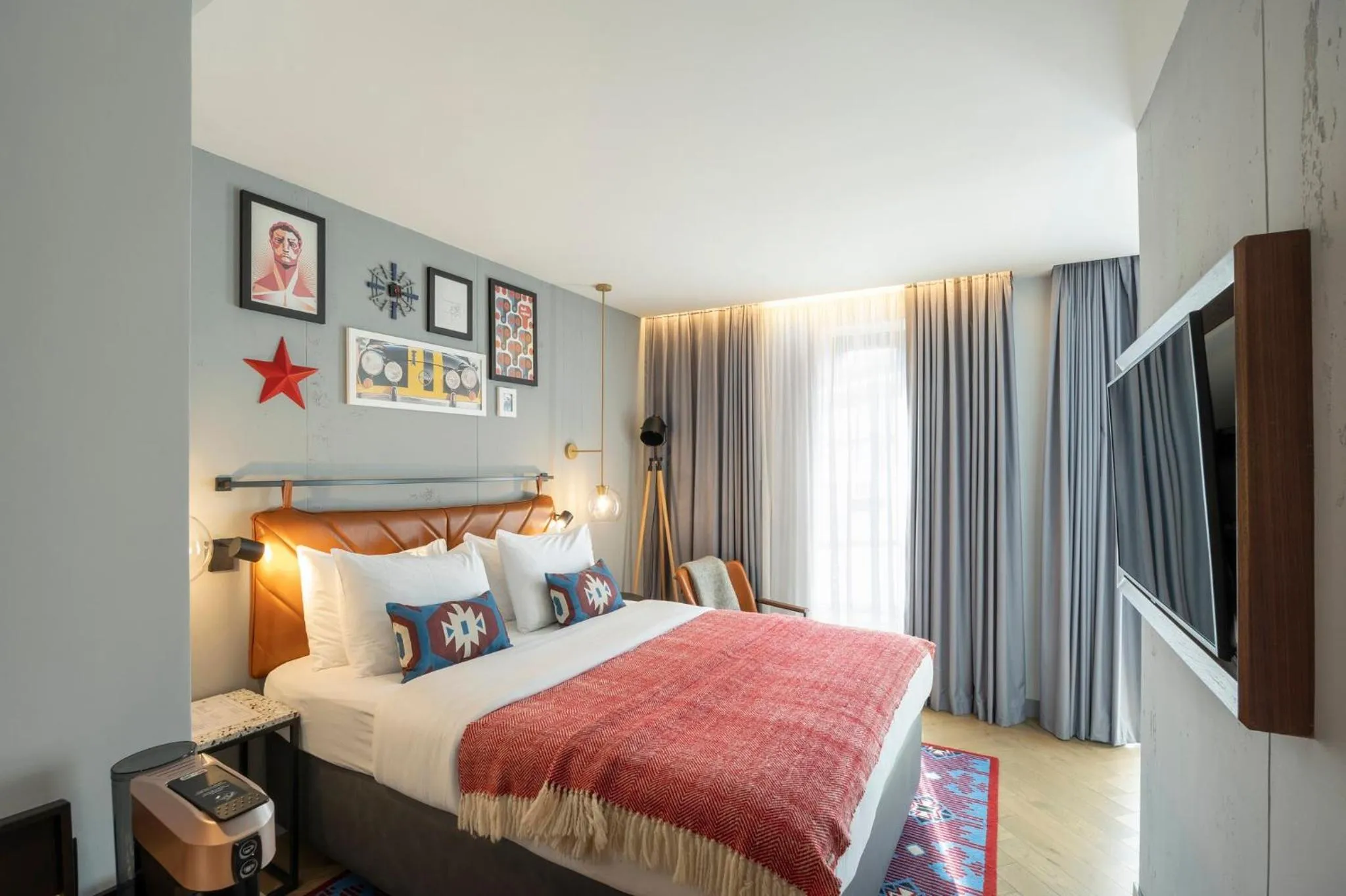 Photo of the whole room, Bed in Hotel Indigo Belgrade by IHG