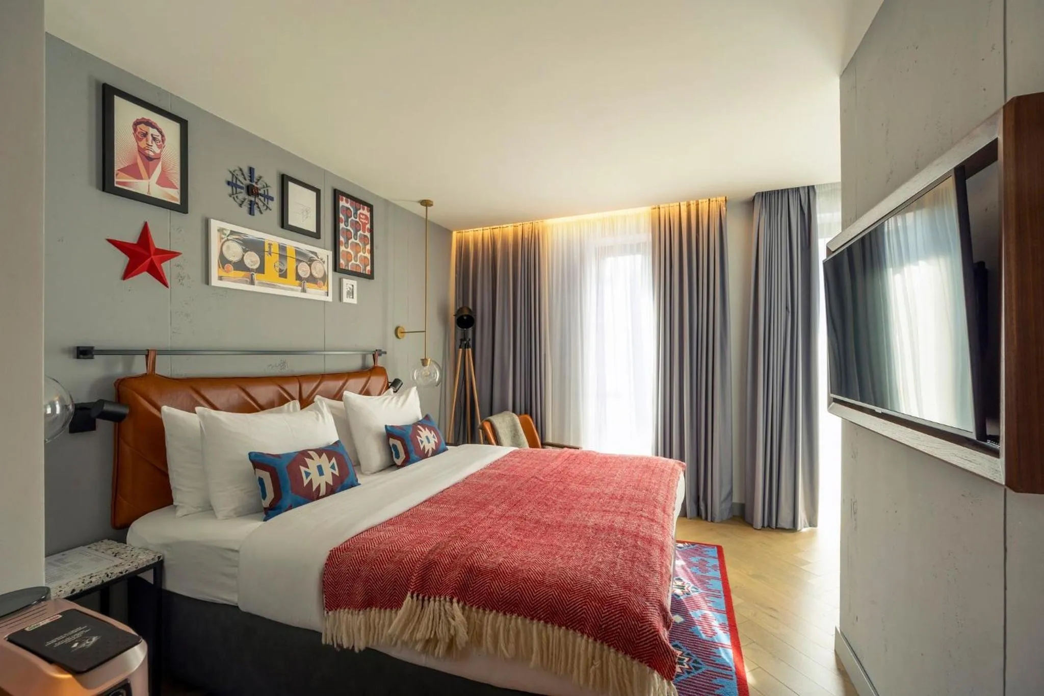 Photo of the whole room, Bed in Hotel Indigo Belgrade by IHG